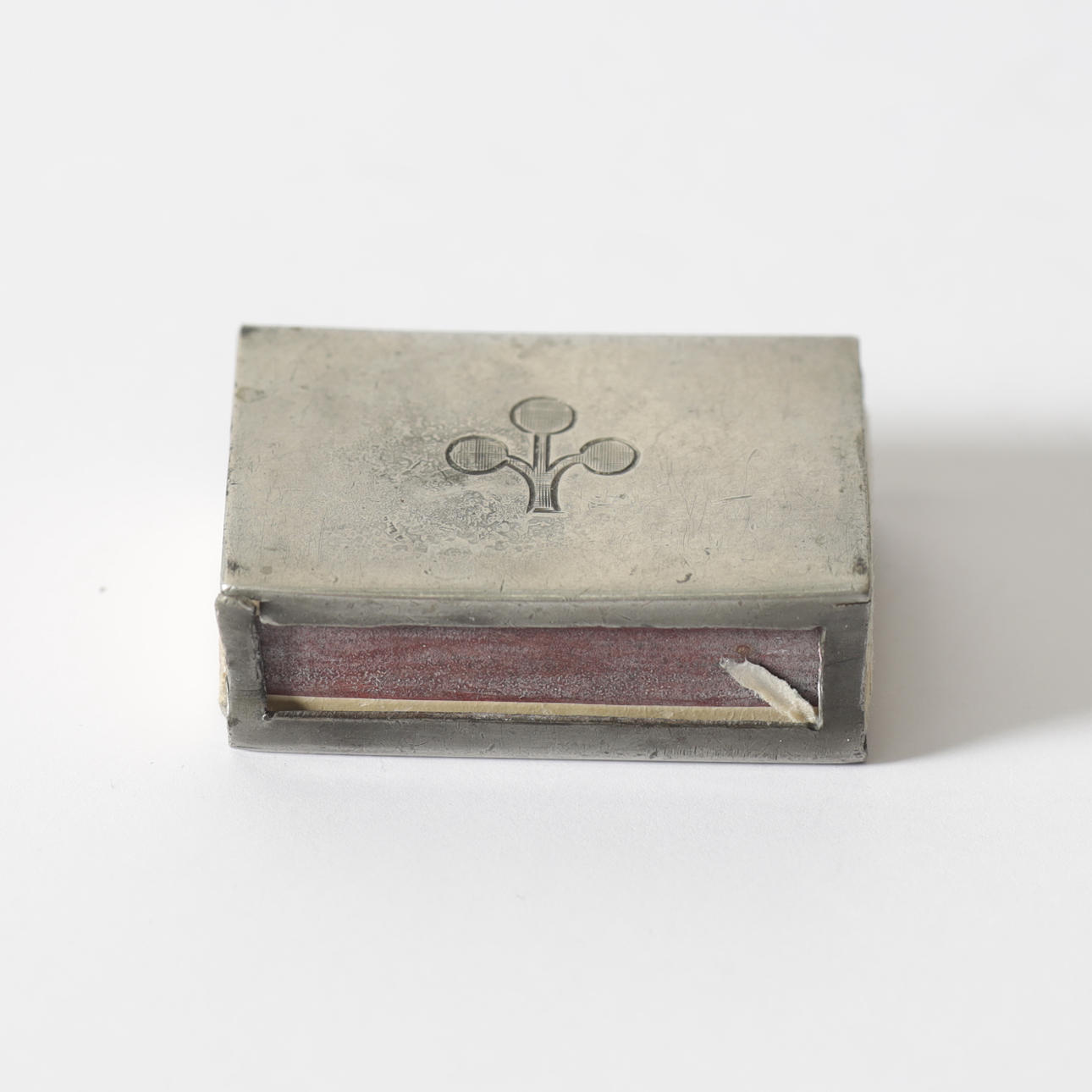 A tin matchbox, Edlunds Silverfabrik A.B., 1932.
