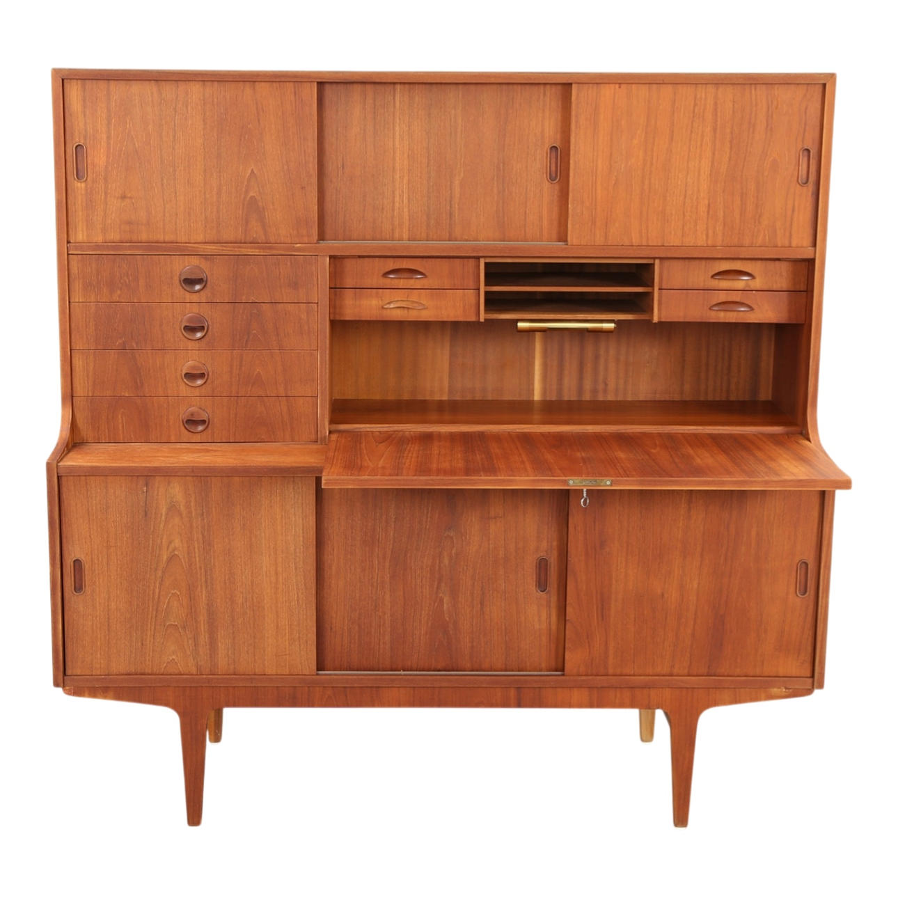 DANSK MØBELPRODUCENT. High teak sideboard, circa 1960.