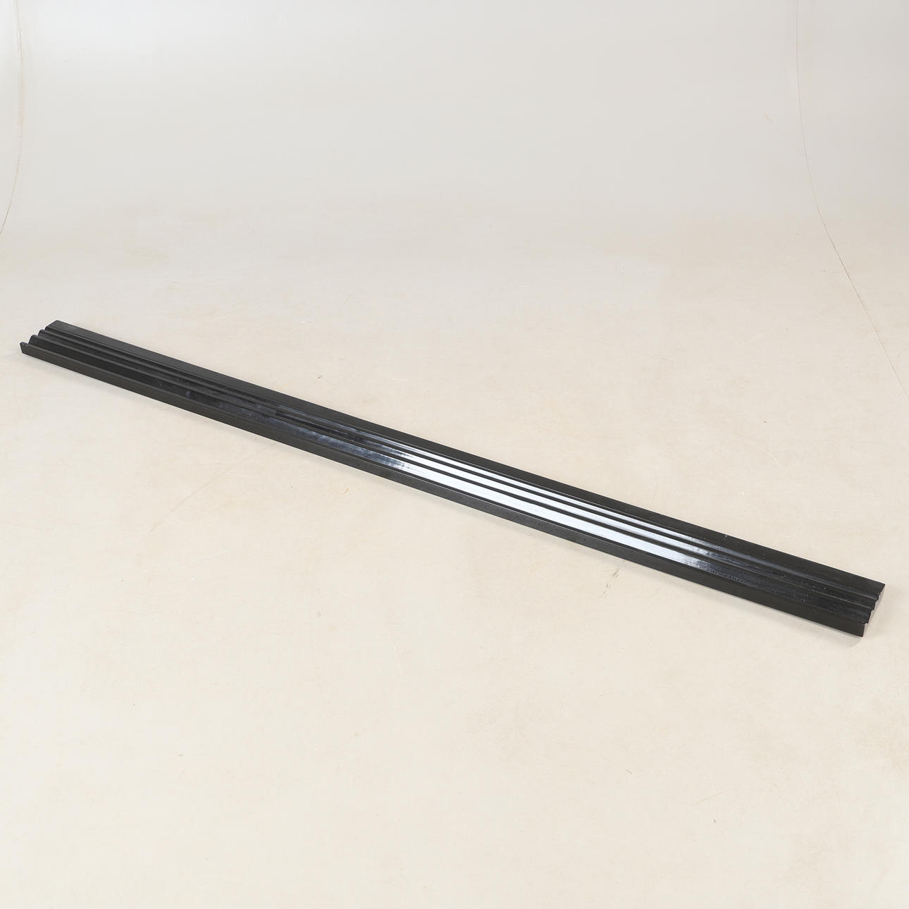 WALL SHELF, “The Line”, Art dust.