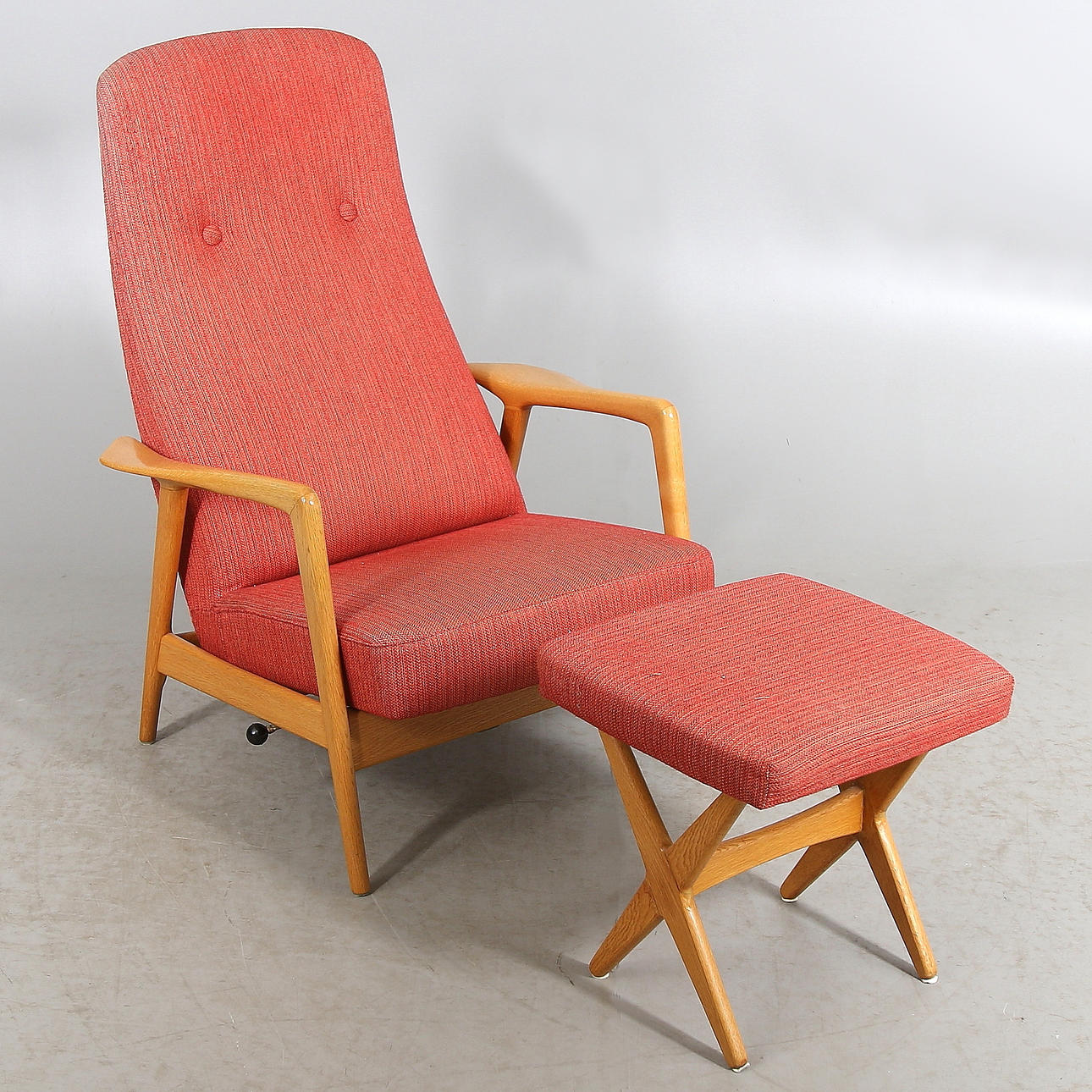 FÅTÖLJ med FOTPALL, Alf Svensson, Bra Bohag, Dux, Ljungs Industrier AB Malmö, 1900-talets mitt.