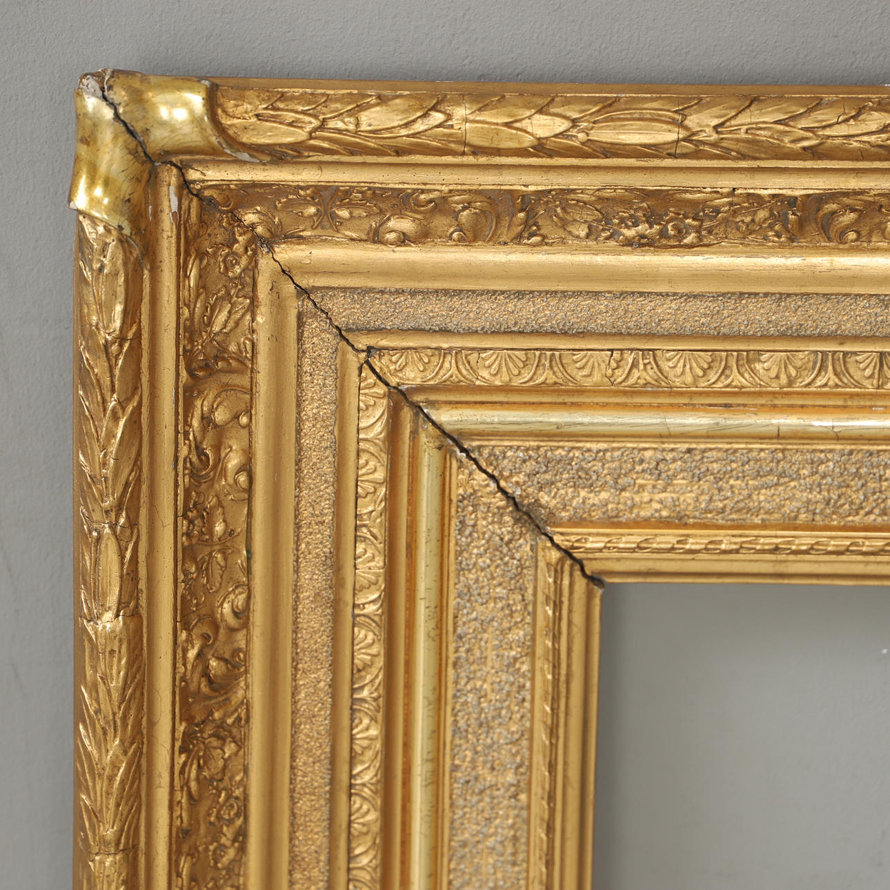 Picture frame, gilded wood, rococo style. Art - Other - Auctionet