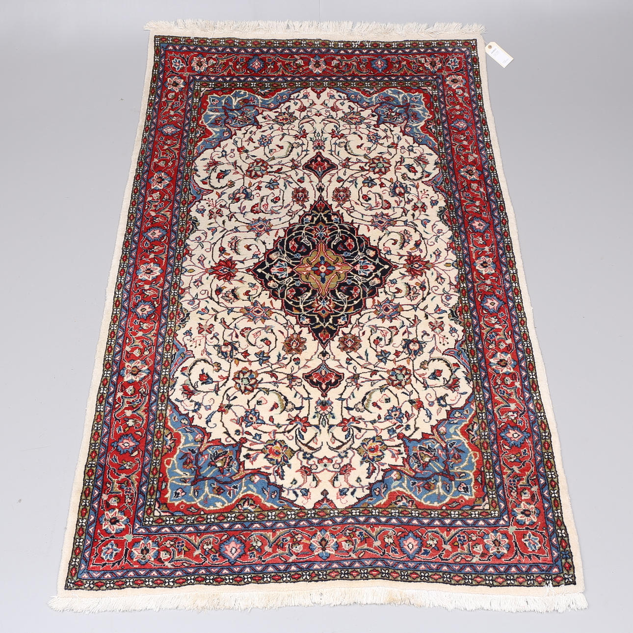 MATTA, Mahalat Sarugh, Persien, 215 x 136 cm.