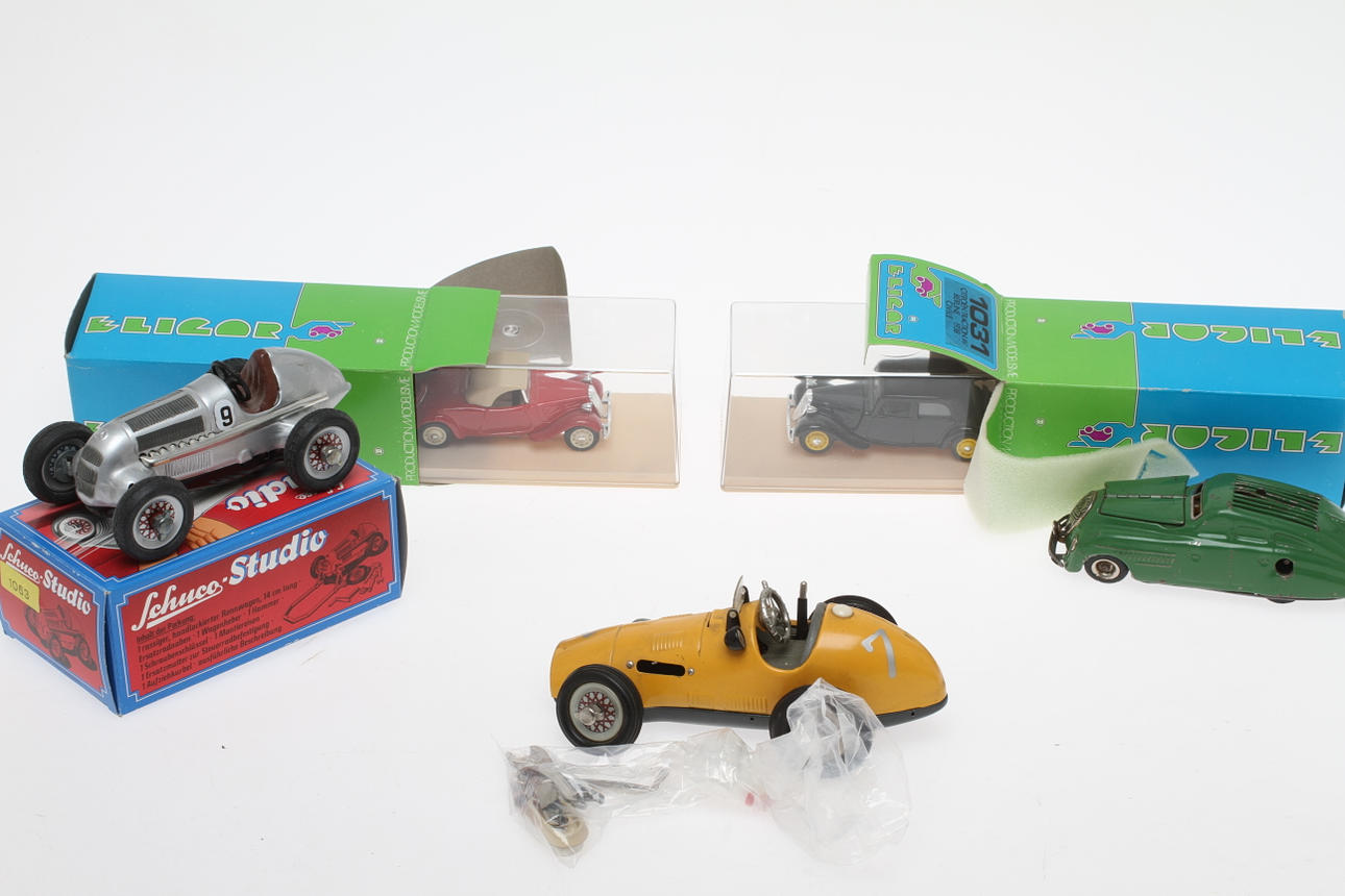 MODELLBILAR 3 SCHUCO och 2 ELICOR, delvis originalkartonger.