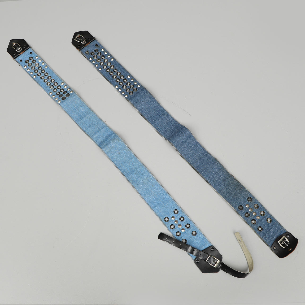 AXELBAND, till gitarr, ett par.