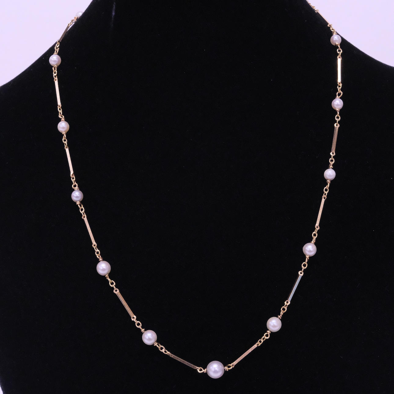 COLLIER MED PÄRLOR, 18K GULD.