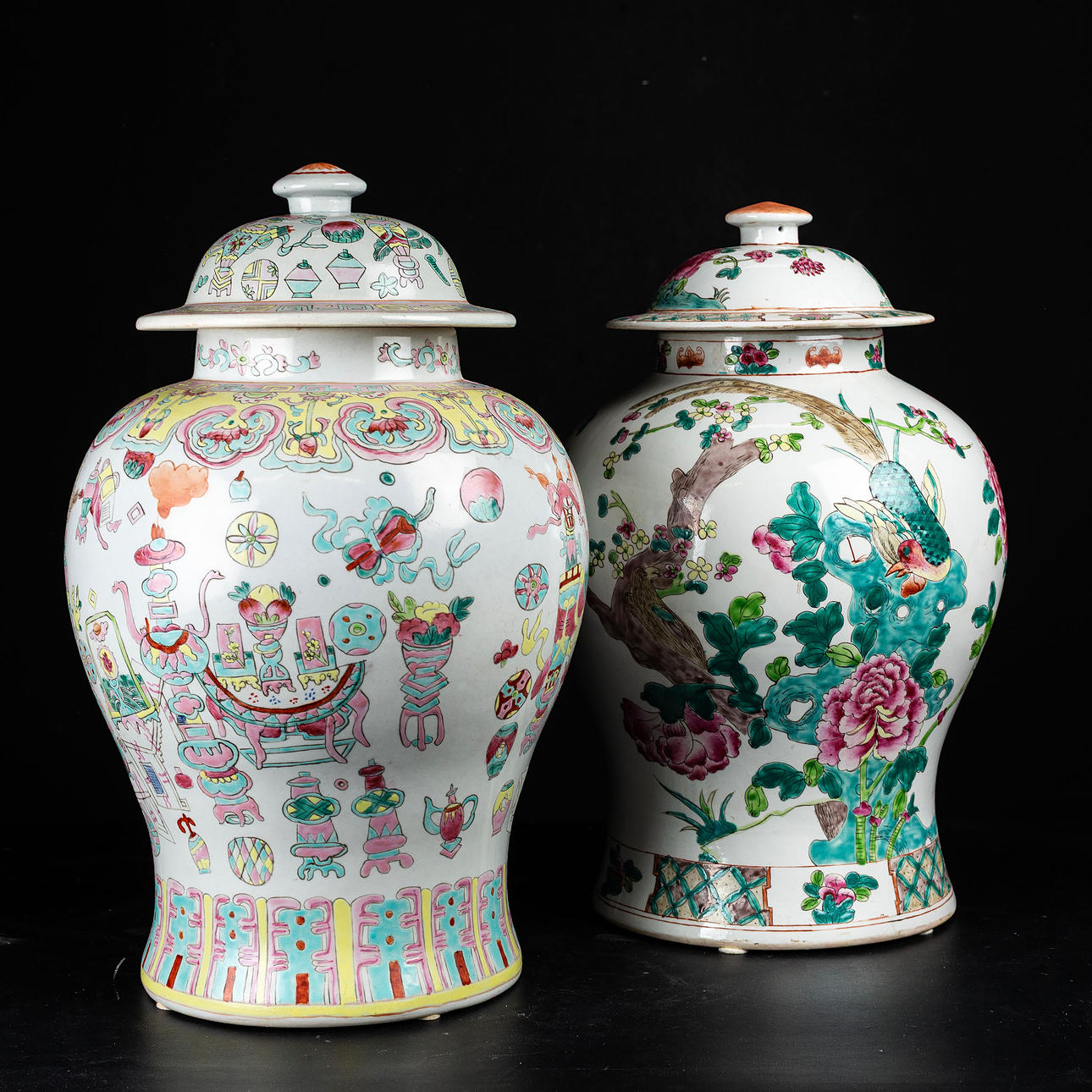 COVERED URNS, a pair, similar, China.