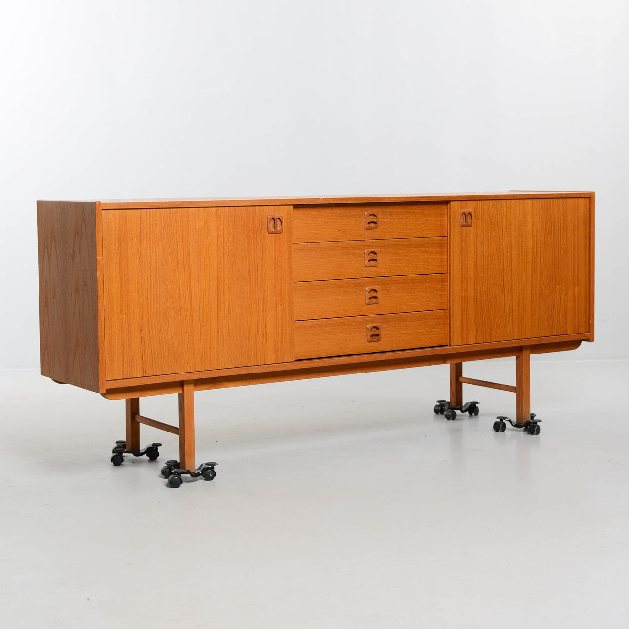 ERIK WÖRTZ. Sideboard, “Korsör”, Ikea, designed 1967.