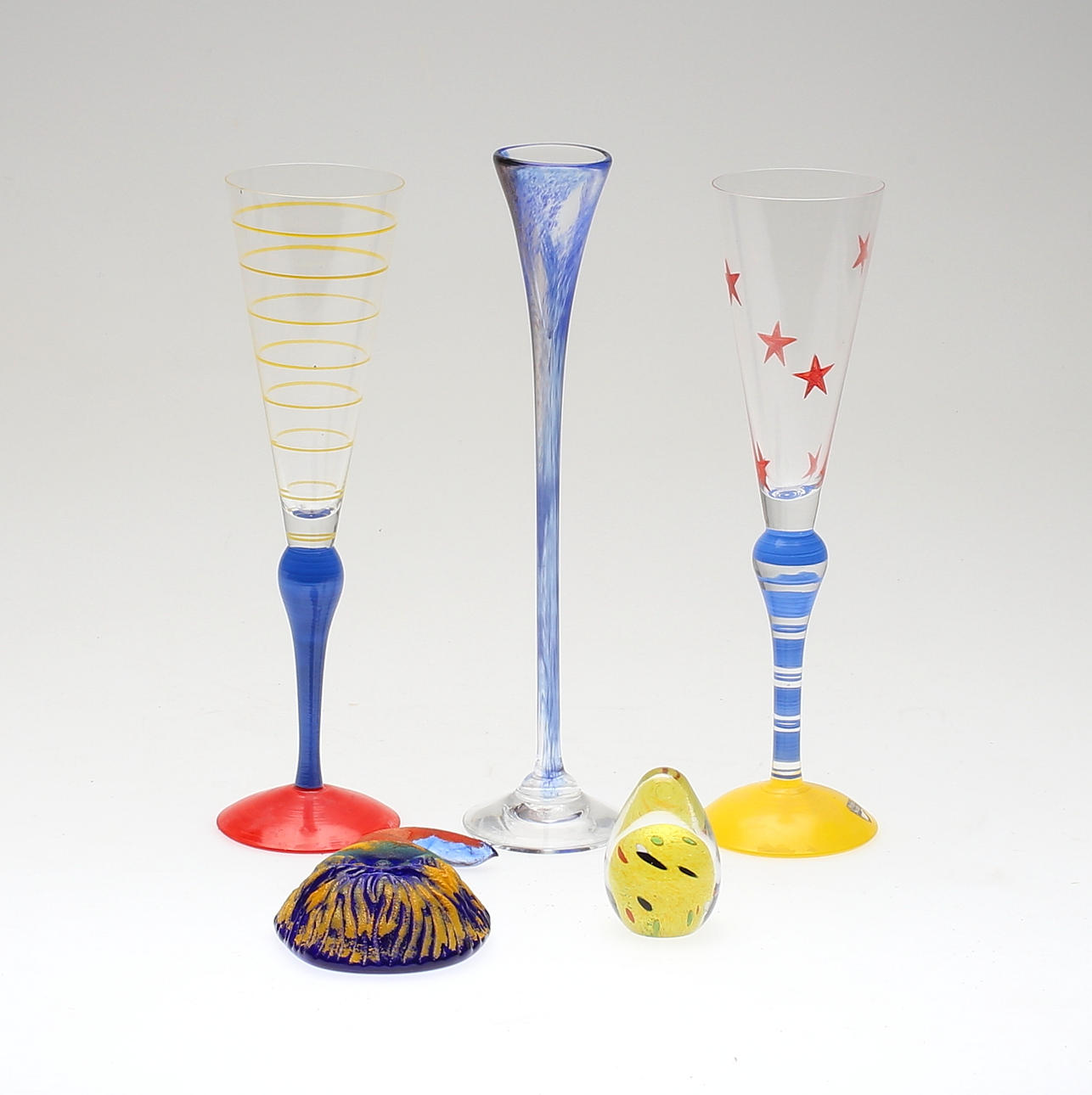 GLASFÖREMÅL, 5 st, bl a Kjell Engman, Kosta boda.