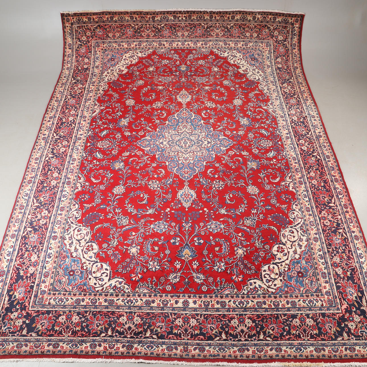 MATTA, orientalisk, 365 x 268 cm.