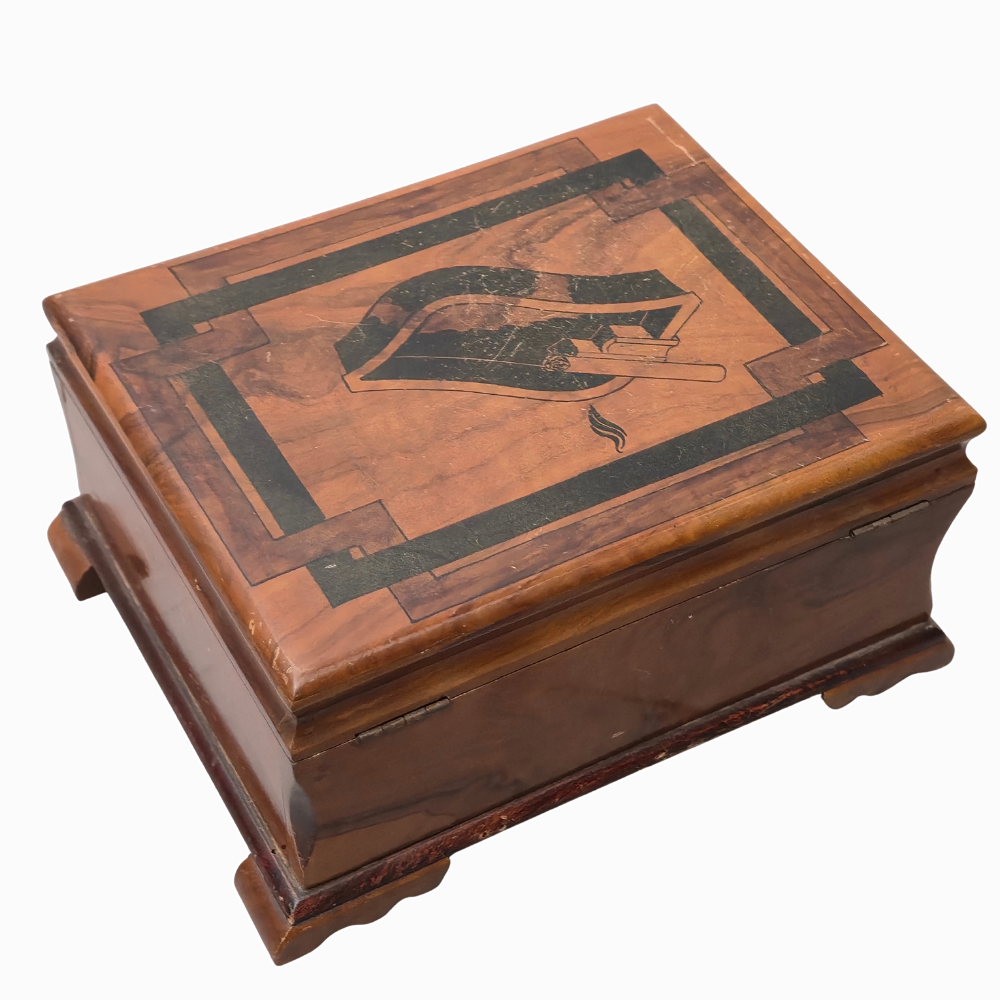 OLIVE WOOD BOX FOR CIGARS.