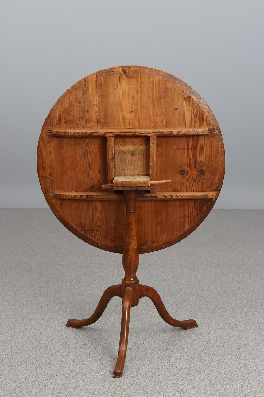 FOLDING TABLE. Birch and alrot. 19th century. Furniture - Tables ...