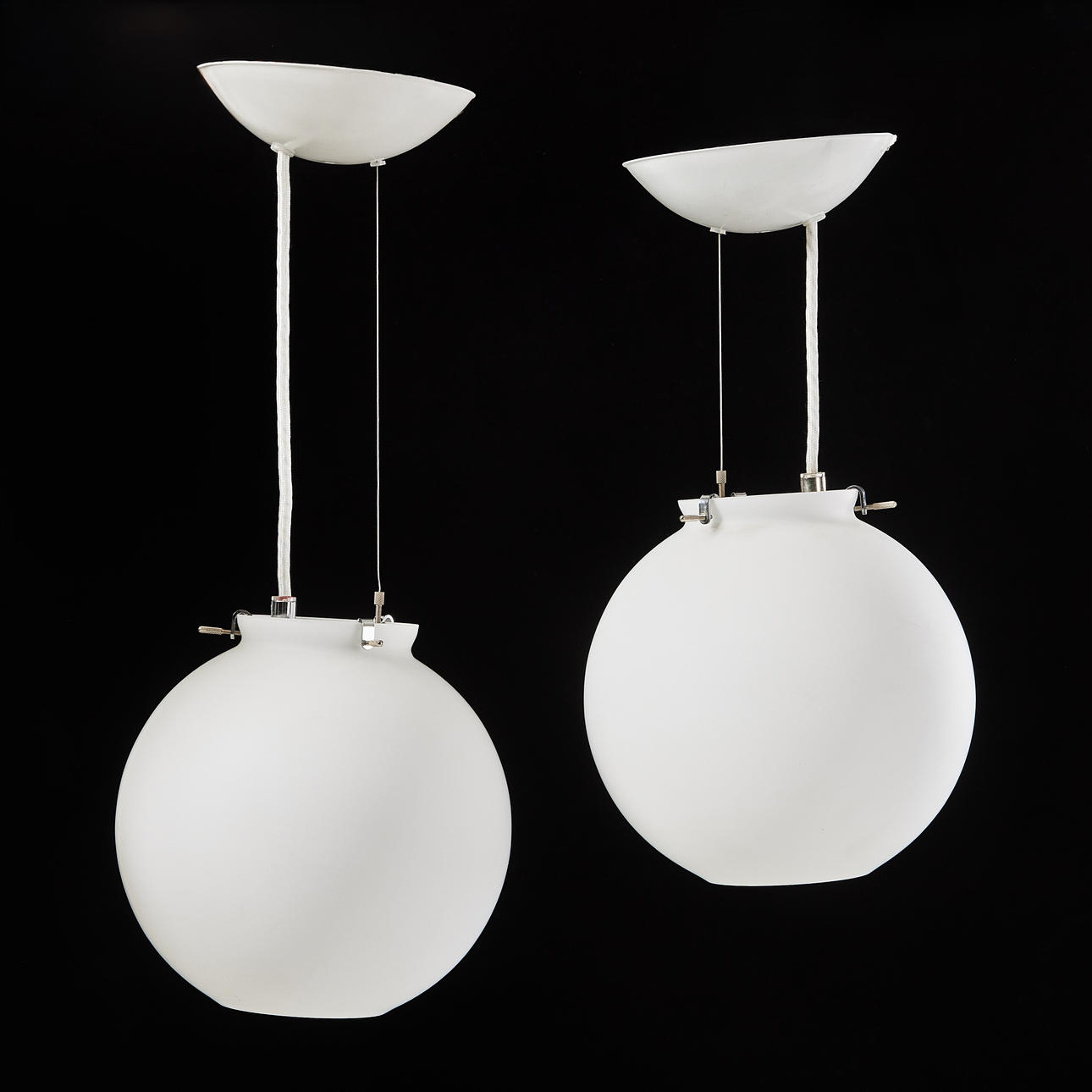 PER SUNDSTEDT 2 “Globus pendant” for Zero, design year 2010.