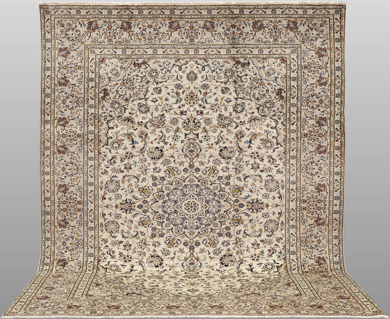 CARPET. Candle Keshan, 345 x 253 cm.