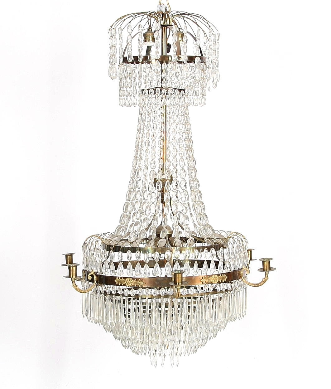 CHANDELIER, 18th century model, 110 cm high.