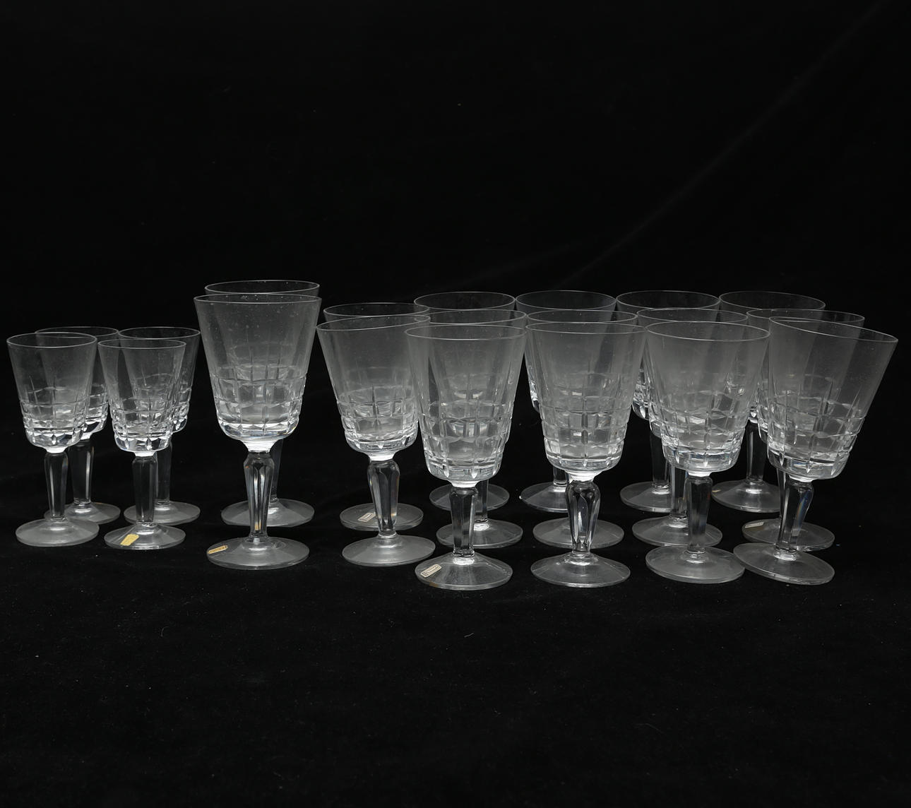 SERVISGLAS, totalt 20 glas, Johansfors, slipad dekor. Glas - Serviser ...