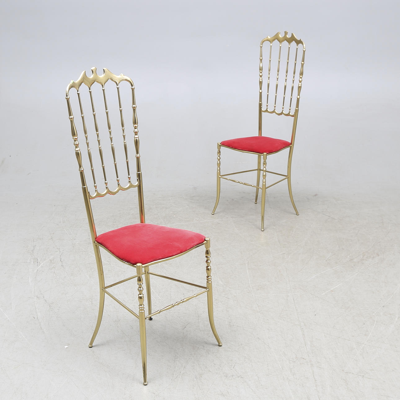 STOLAR, ett par, Chiavari-typ, 1900-tal.