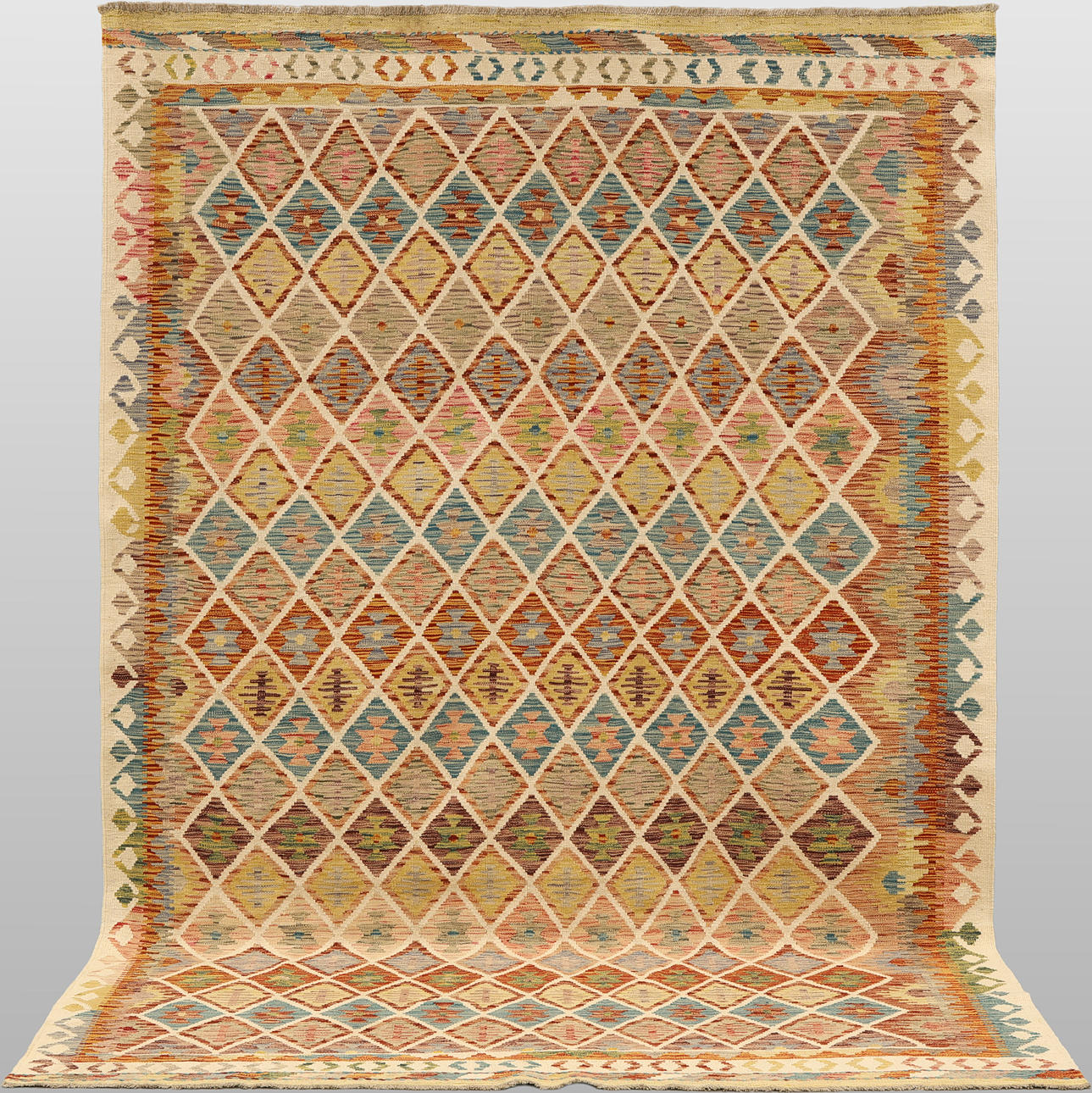 CARPET. Kelim classic design, 299 x 200 cm.
