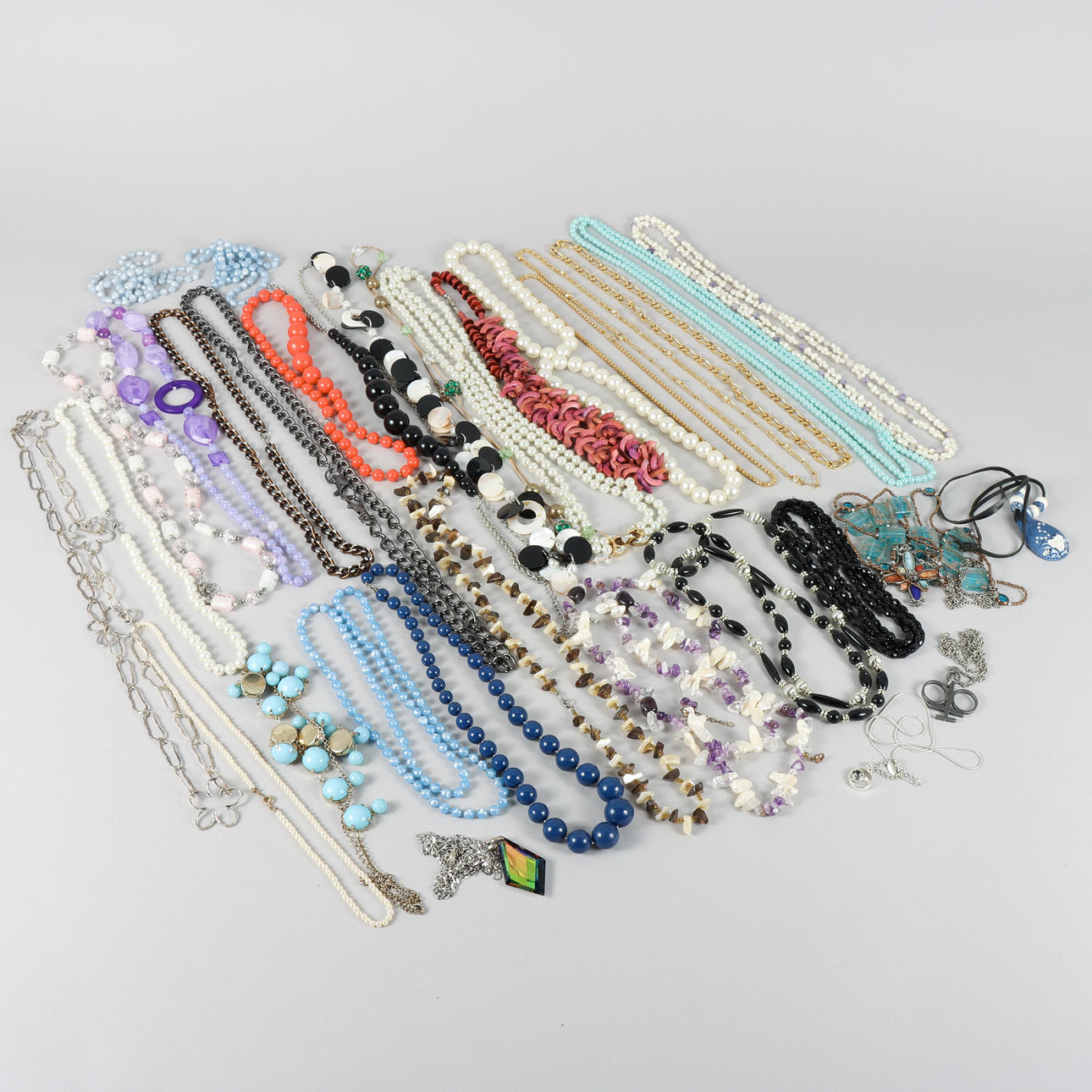 BIJOUTERIER Necklace.