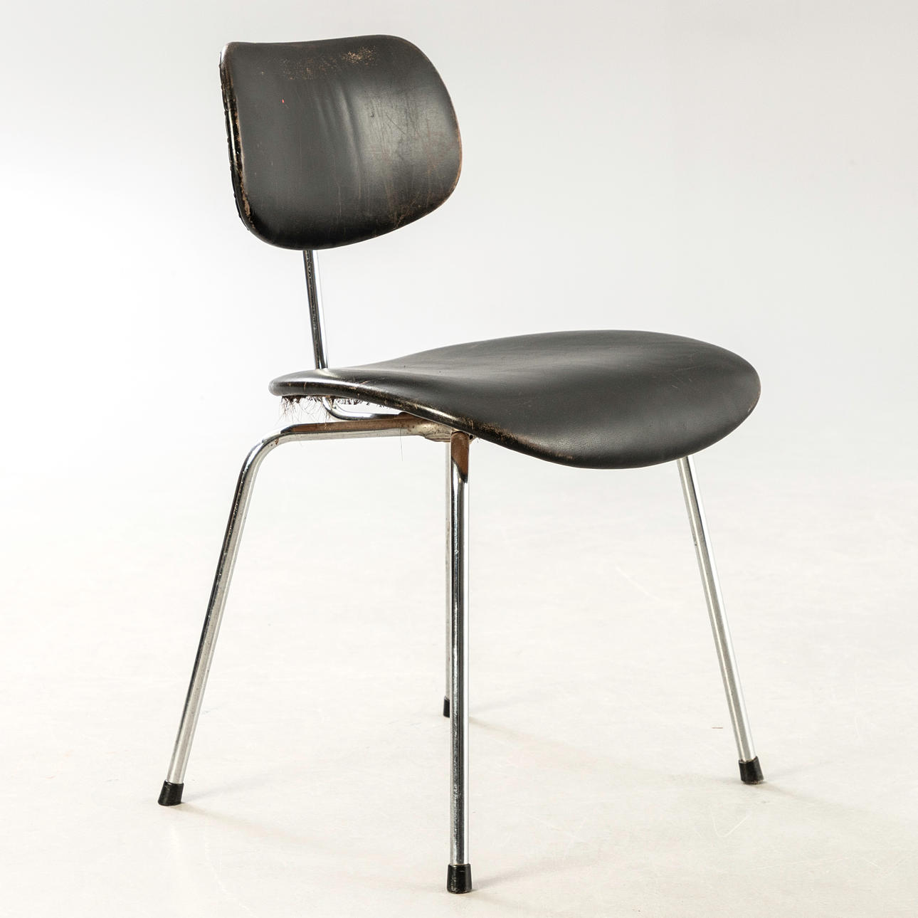 Egon Eiermann, chair SE 68 for Wilde+Spieth.