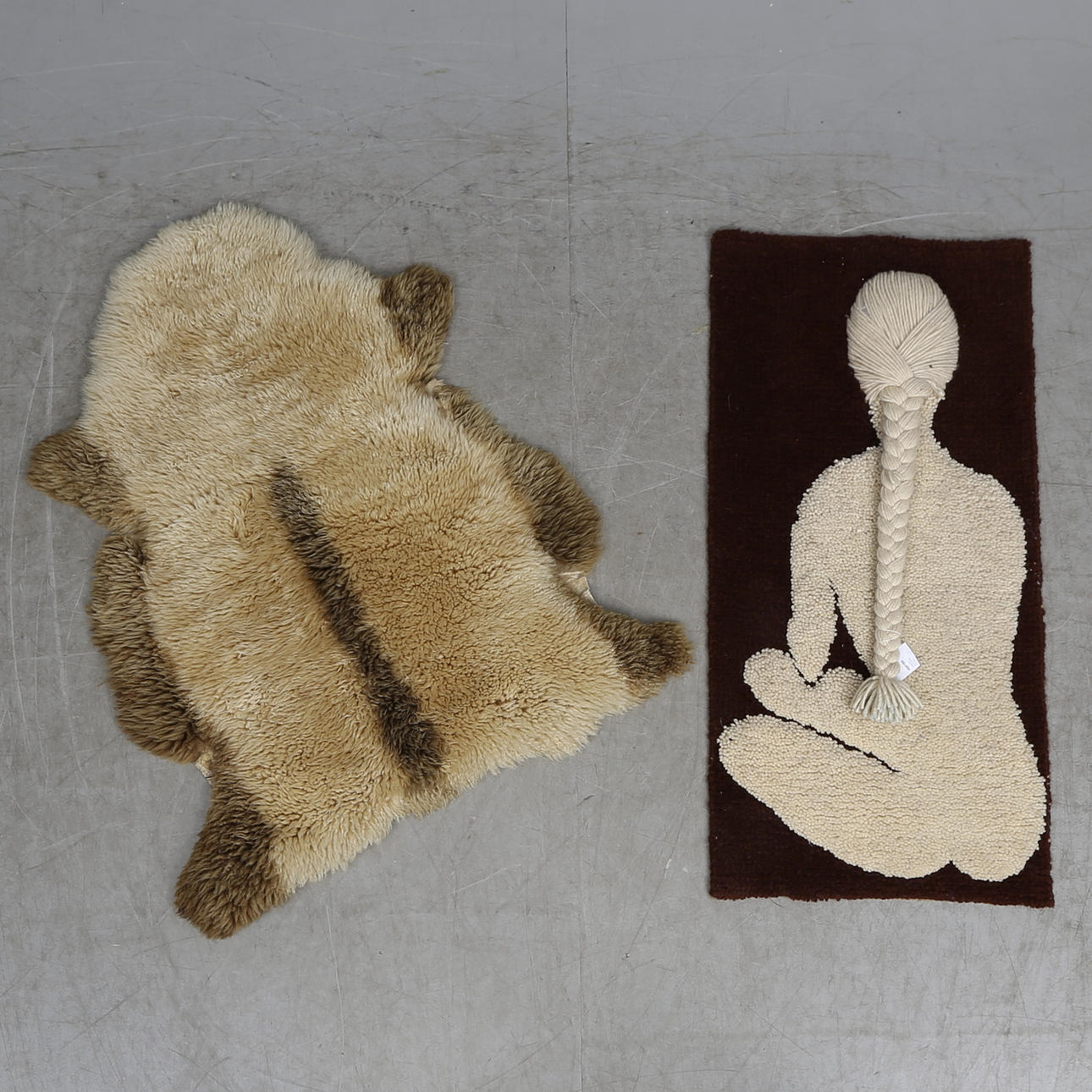 SKINNFÄLL samt BONAD, Portugal.