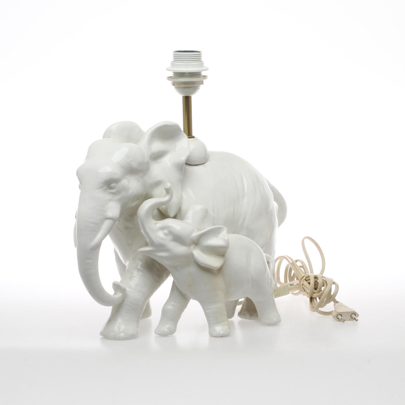 BORDSLAMPA, keramik, elefanter, 1900-tal.