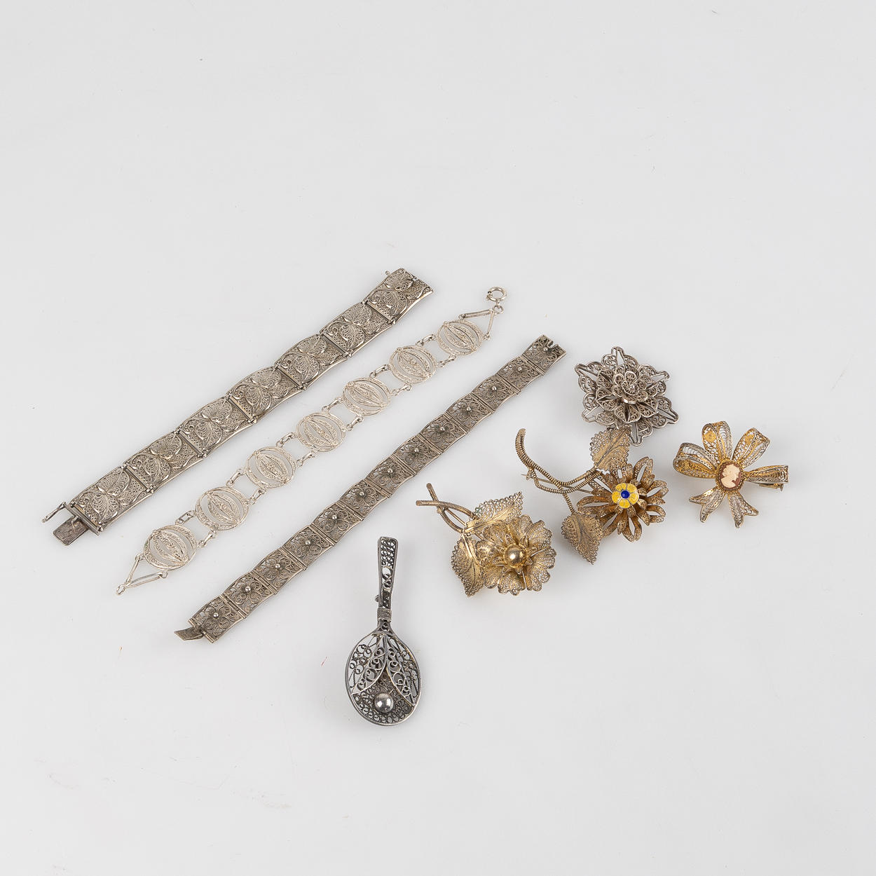 SAMLING FILIGRANSMYCKEN, 8 st. silver.