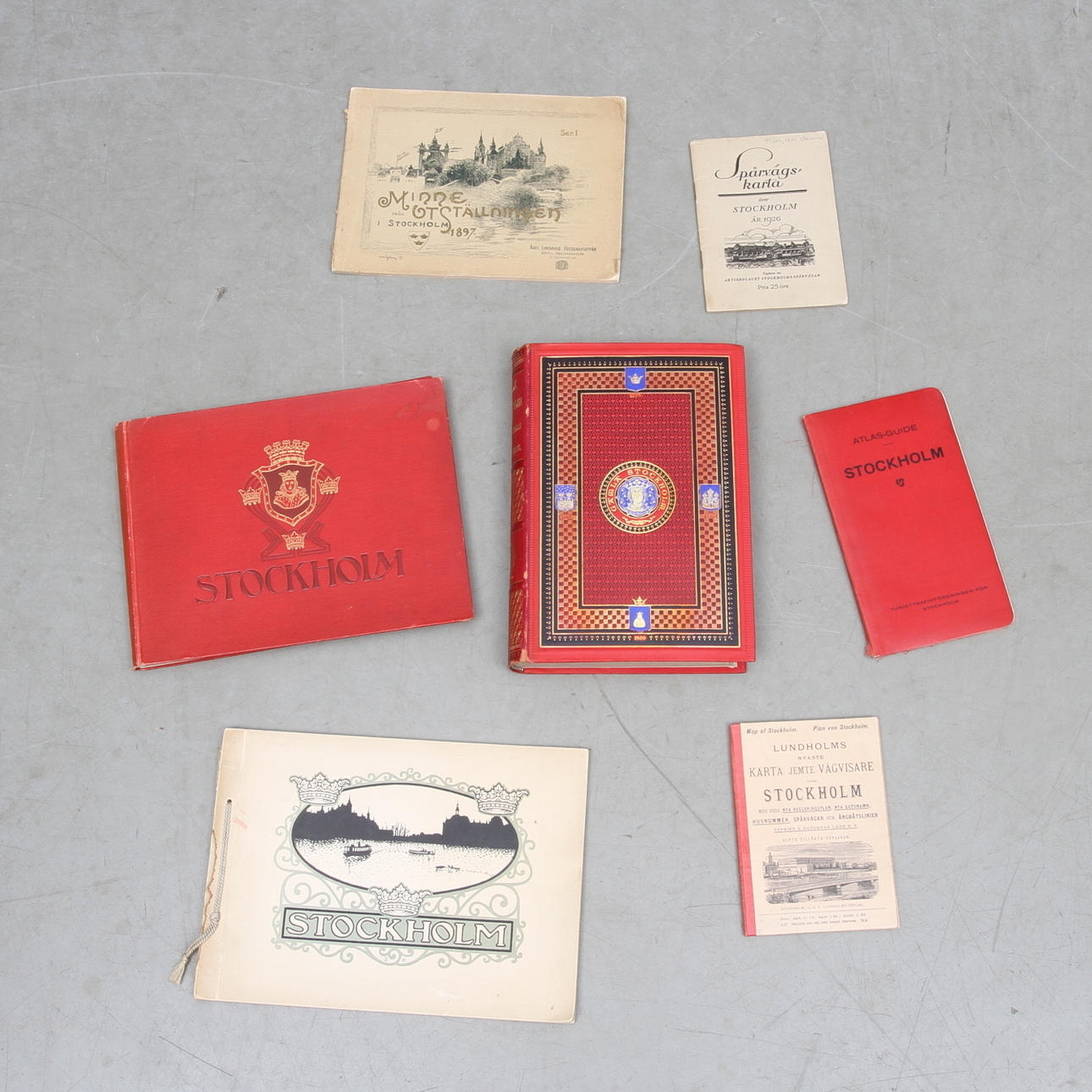 PARTI BÖCKER och HÄFTEN, 7 st, Stockholm, bland annat häfte "Minne från Utställningen i Stockholm 1897".