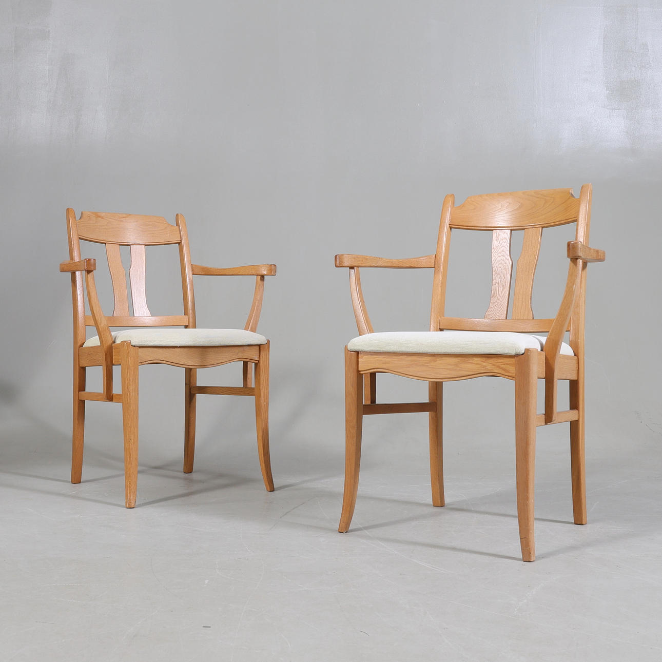 KARMSTOLAR, ett par, ek, 1900-tal.