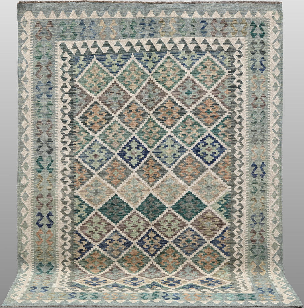 CARPET. Kelim classic design, 245 x 172 cm.