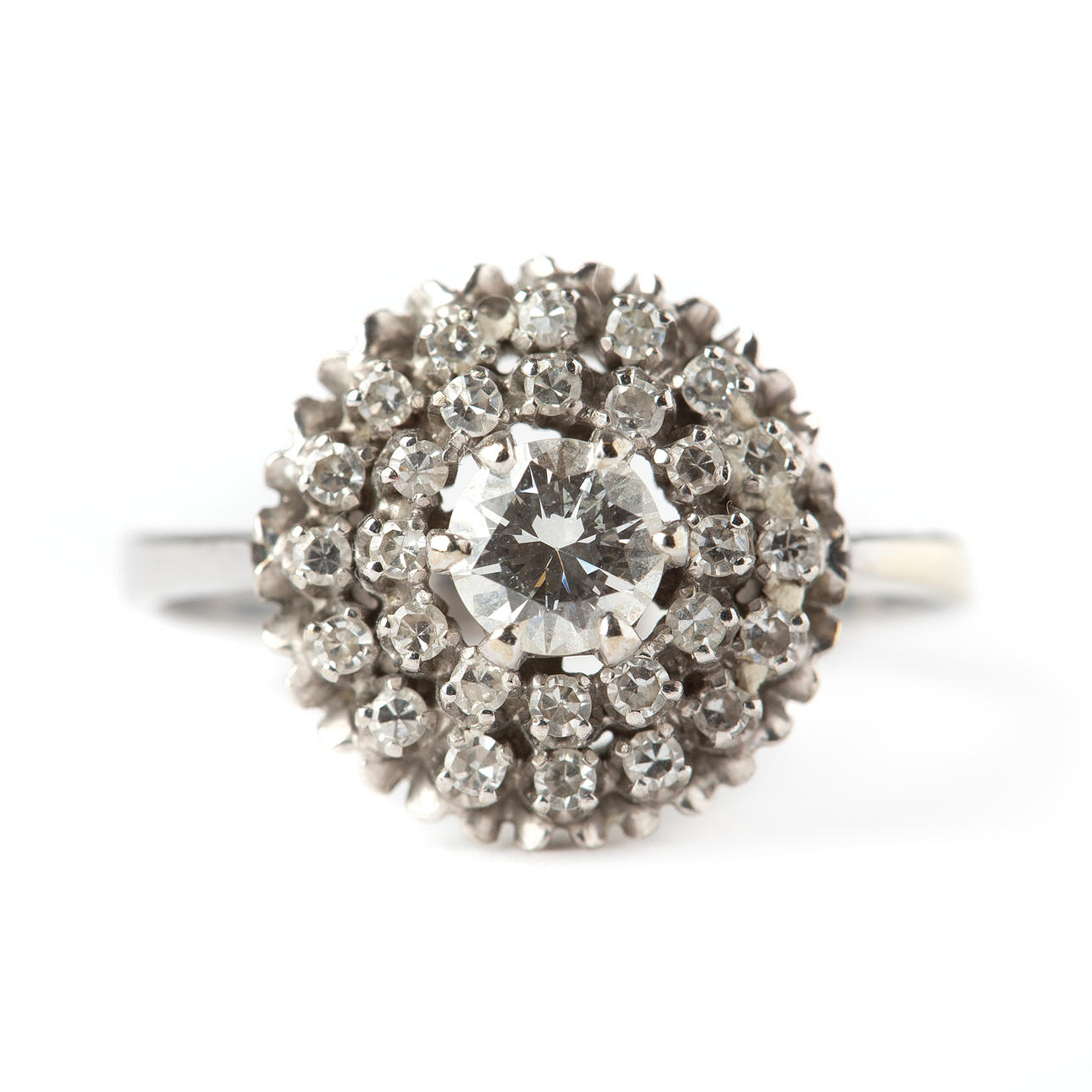 RING, 18K white gold with brilliant cut diamonds.