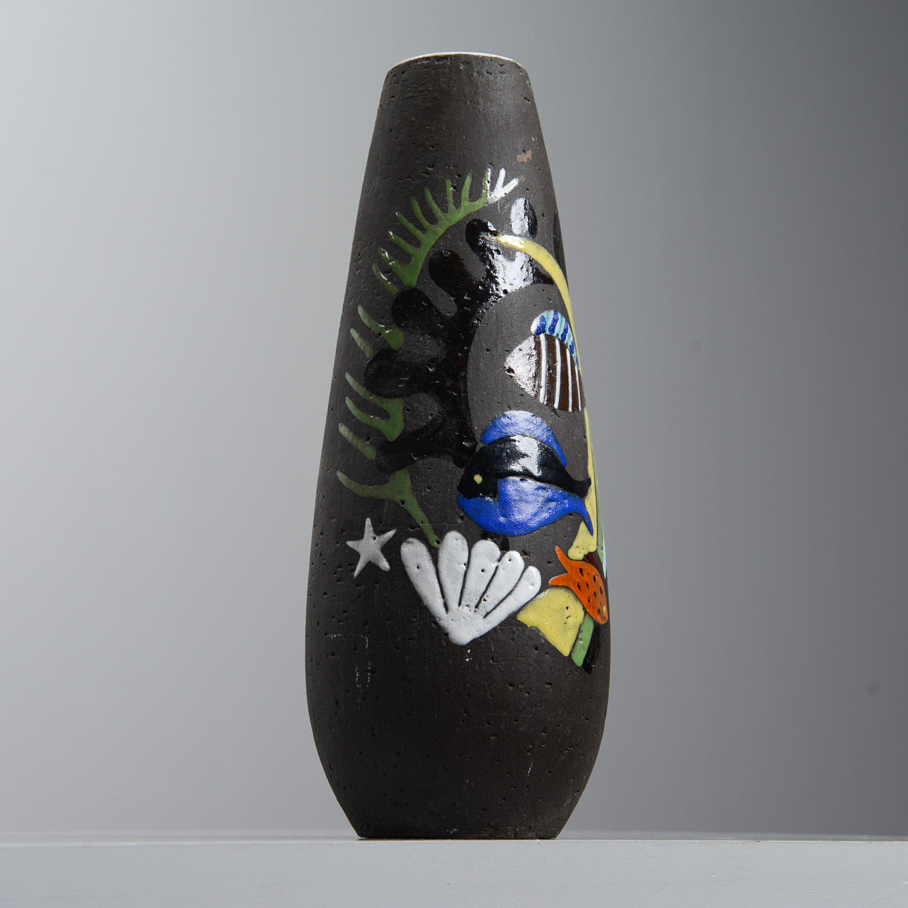 ANNA-LISA THOMSON. Vas, "Havsflora", Upsala Ekeby.