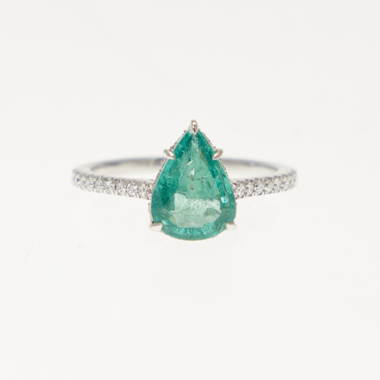 emerald ring, 585 white gold, diamonds.