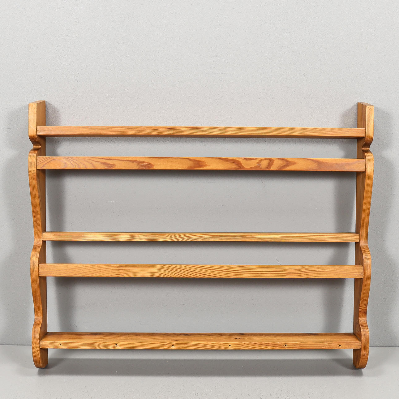 TALLRIKSHYLLA 1900-talets mitt.