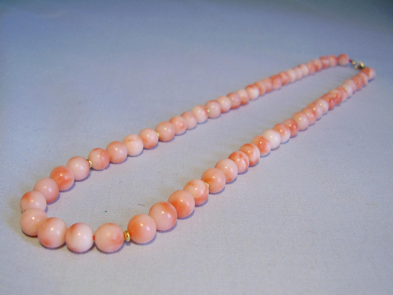 KORALL HALSBAND ANGELSKIN-KORALL.