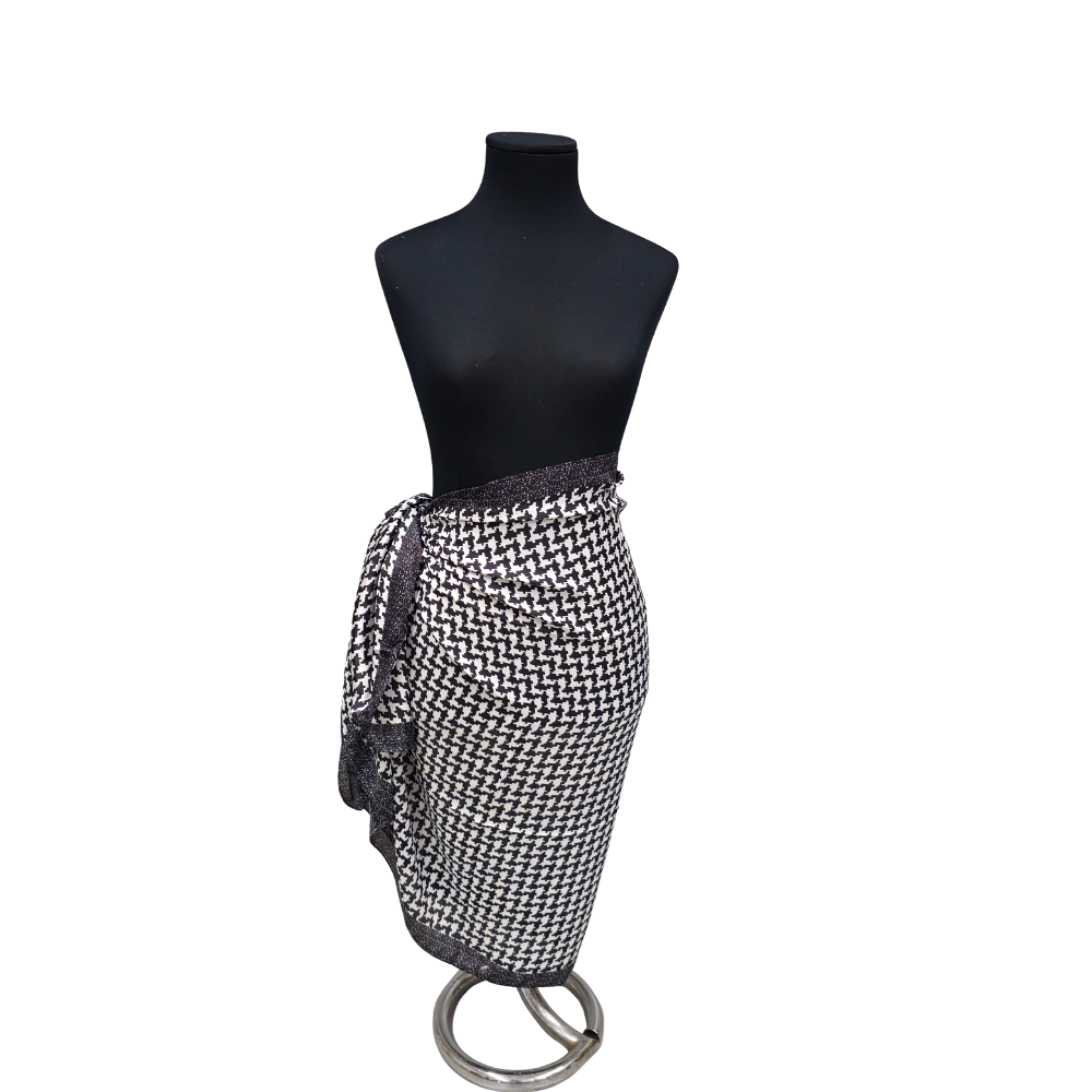SILK SARONG WITH HOUNDSTOOTH PRINT.