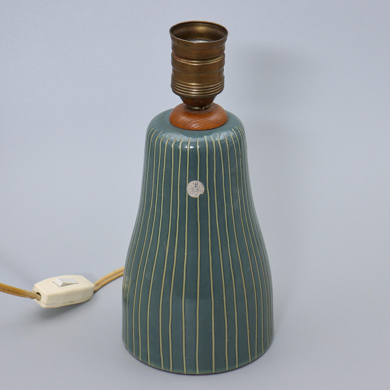 CERAMIC TABLE LAMP, GABRIEL, 1940S/1950S.