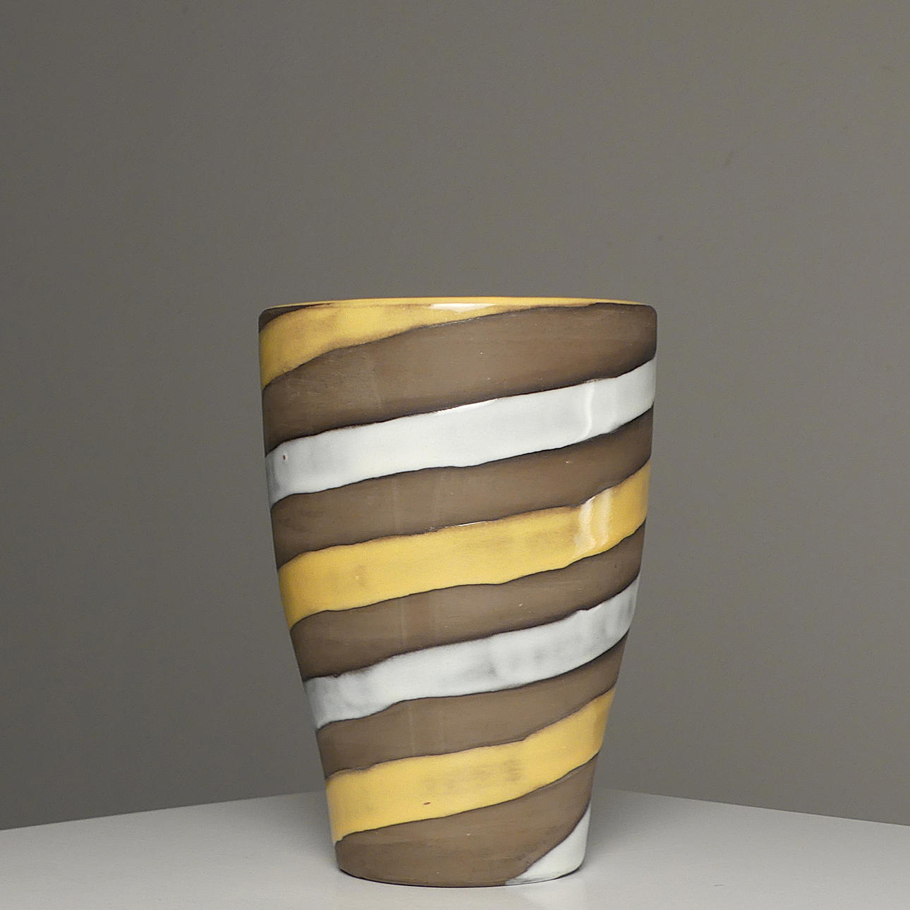 INGRID ATTERBERG. vase, “Spiral”, Uppsala Ekeby.