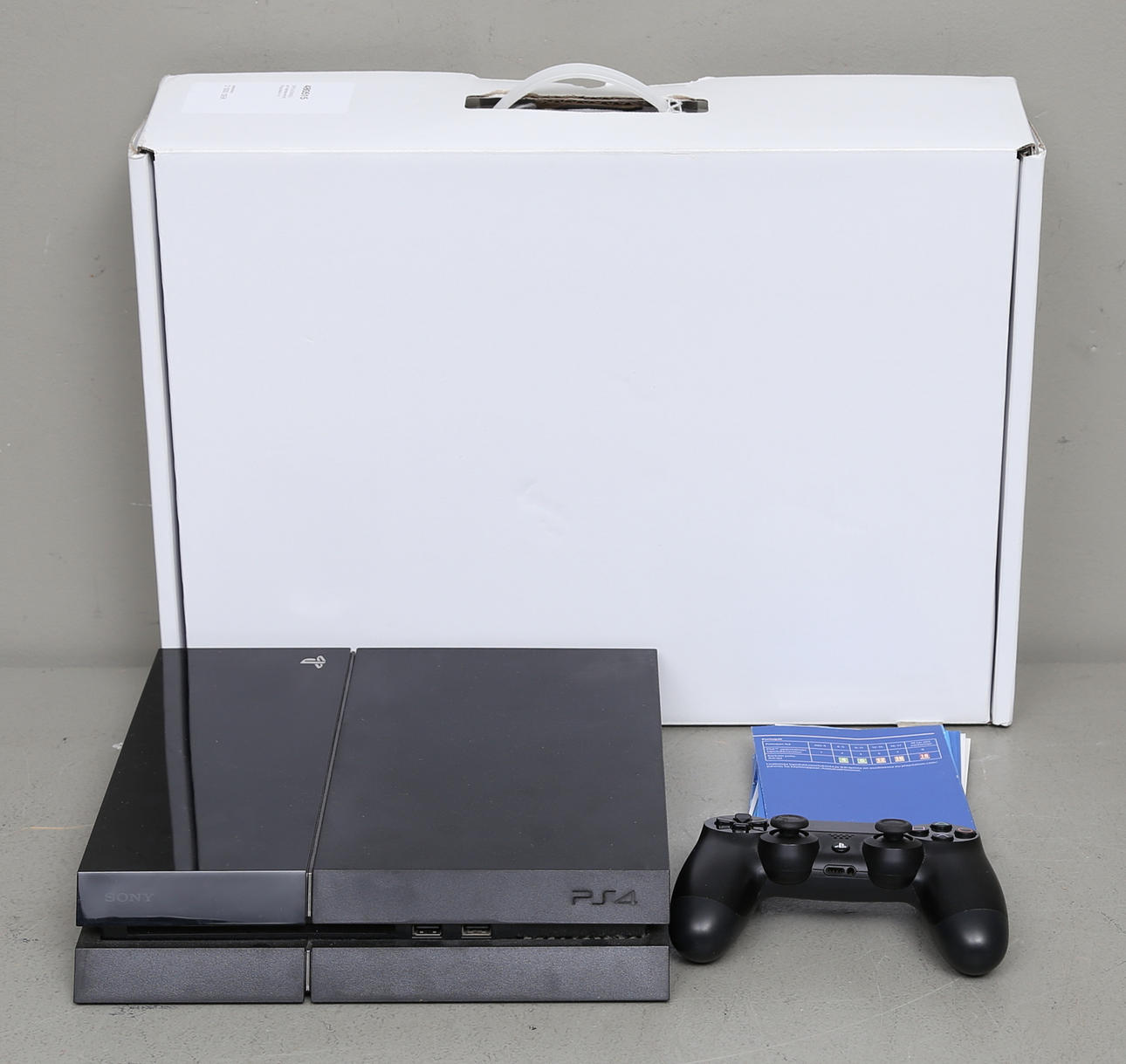 SPELKONSOL, en handkontroll, Playstation 4.