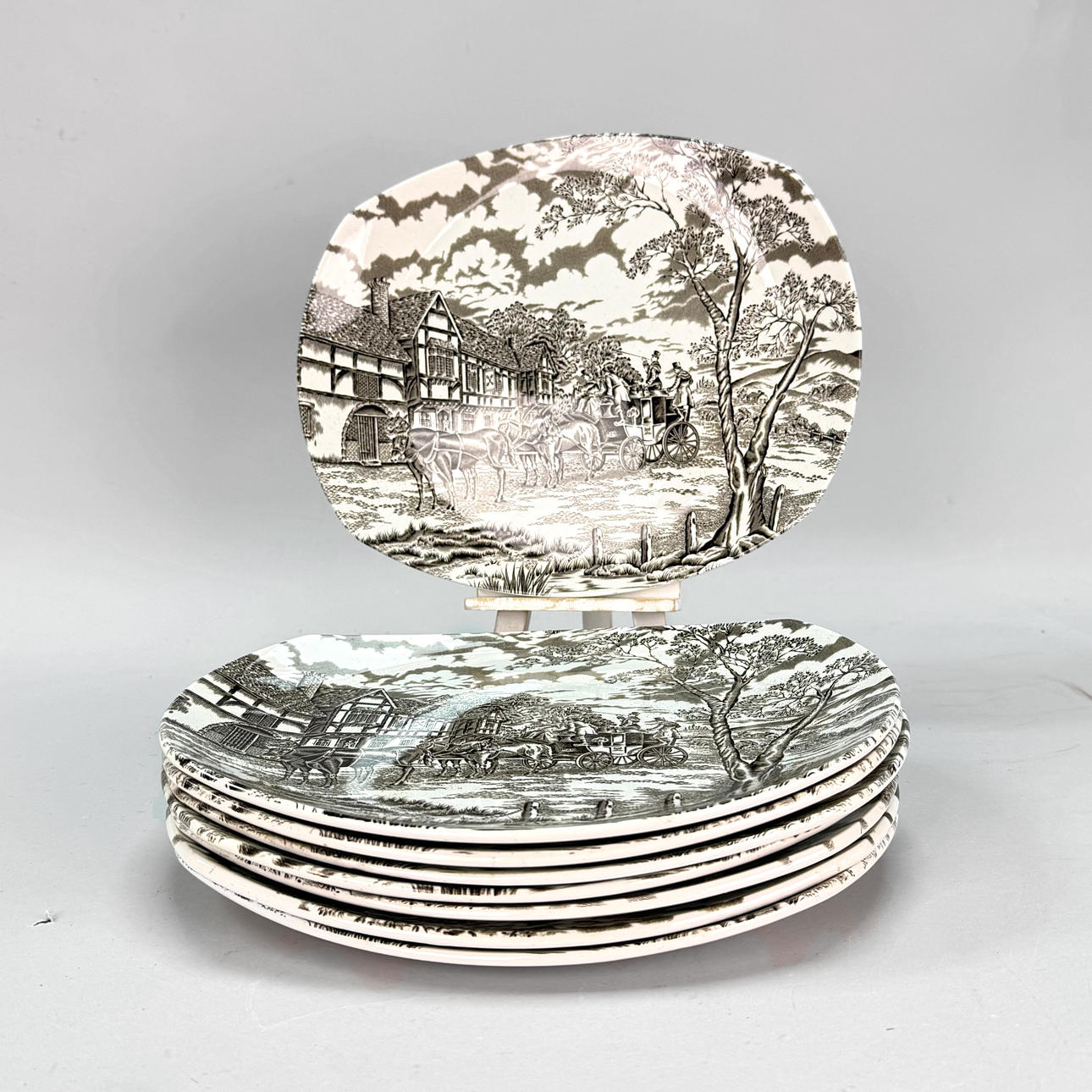 DINNER PLATES 8pcs “Royal Mail” England.