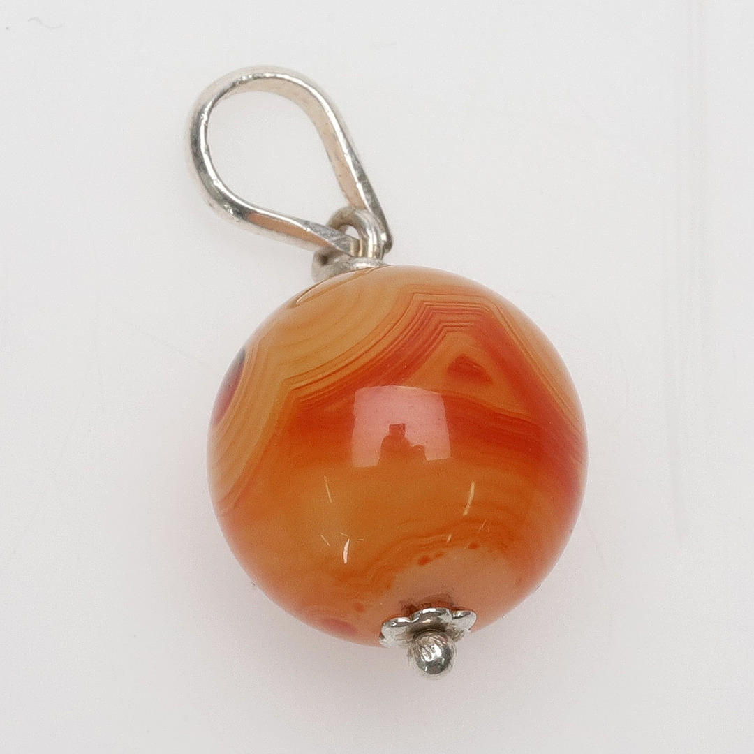AGATHA PENDANT, red, round.