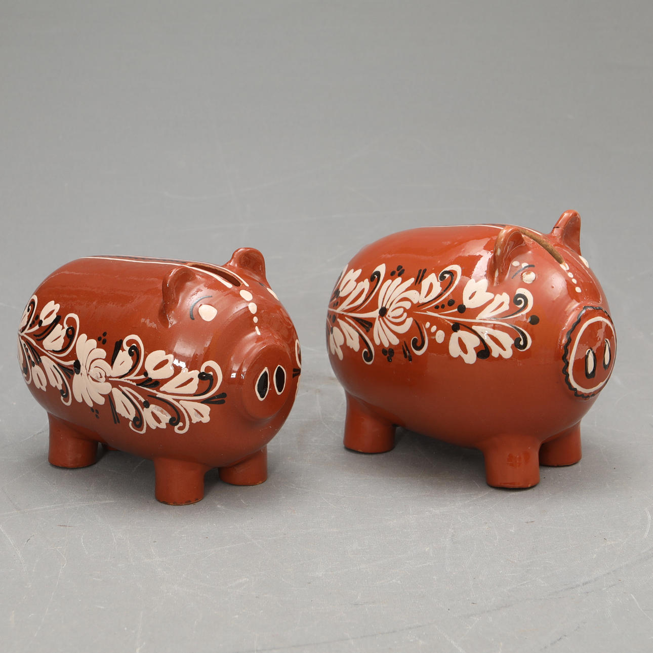 SPARBÖSSOR, 2 stycken, 1900-tal.