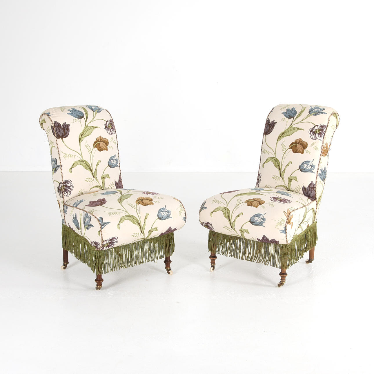 FÅTÖLJER, 1 par, 1800-talets senare del.