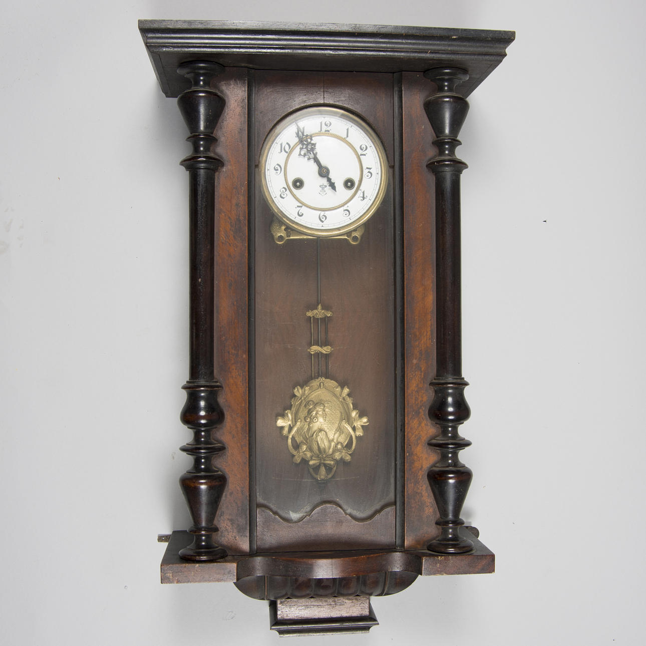 VÄGGUR, mahogny, Gustav Becker.