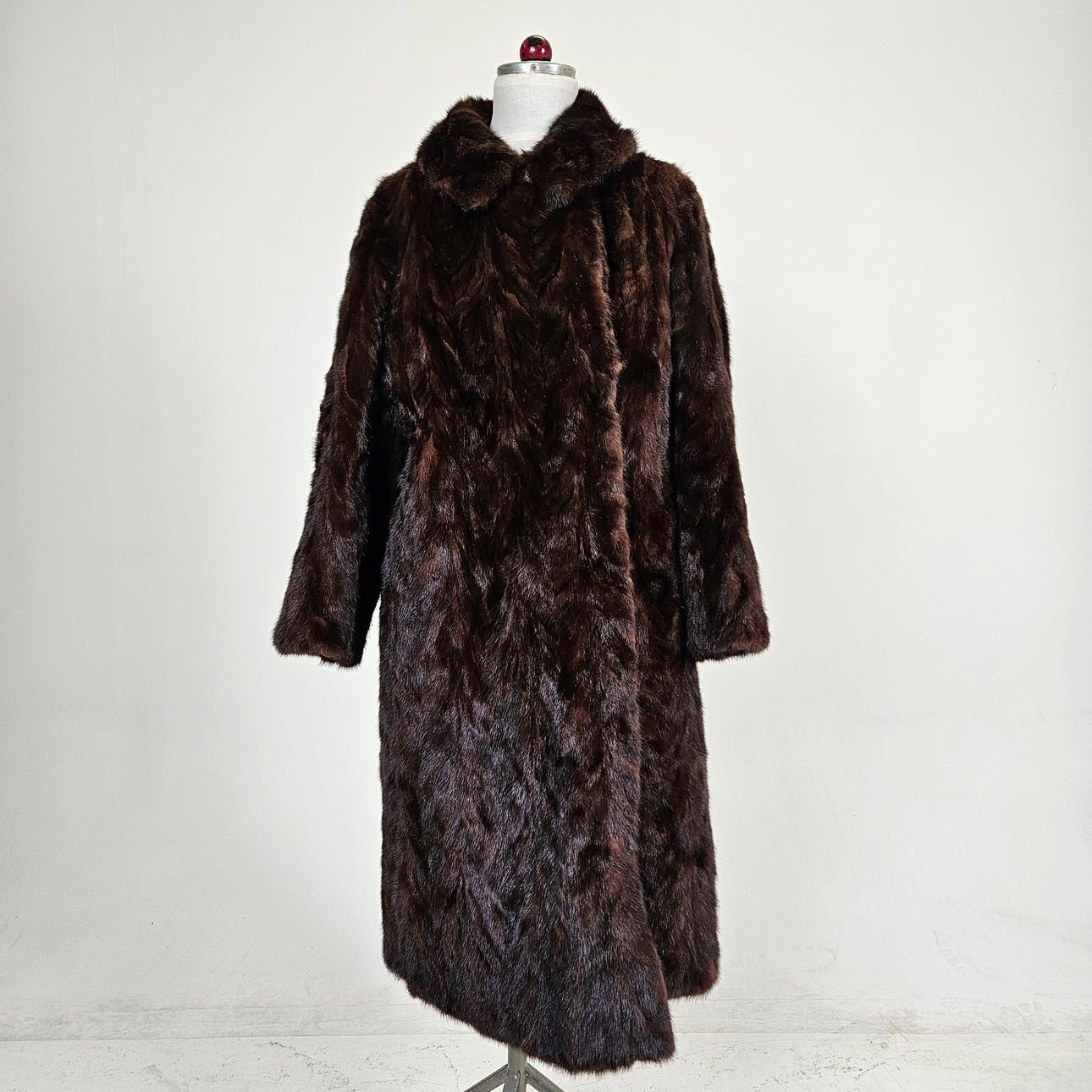 A mink fur coat from Lundgrens, Örebro.
