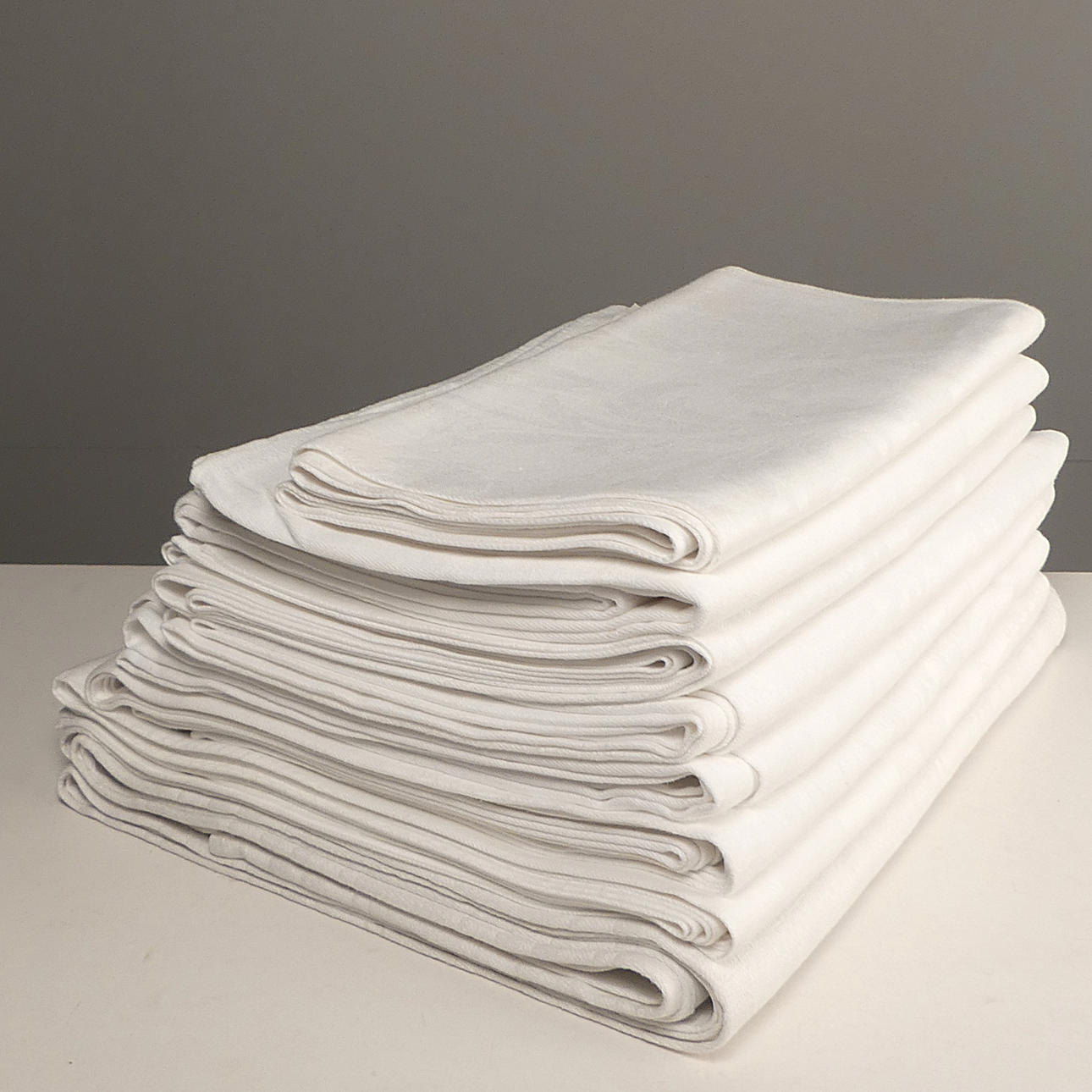 LINEN CLOTHS, 8 pcs.