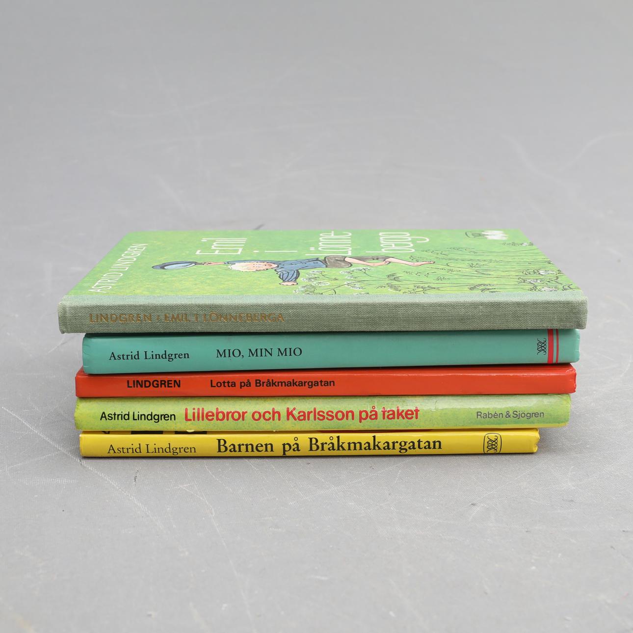 ASTRID LINDGREN. BÖCKER, 5 stycken, blandade titlar.