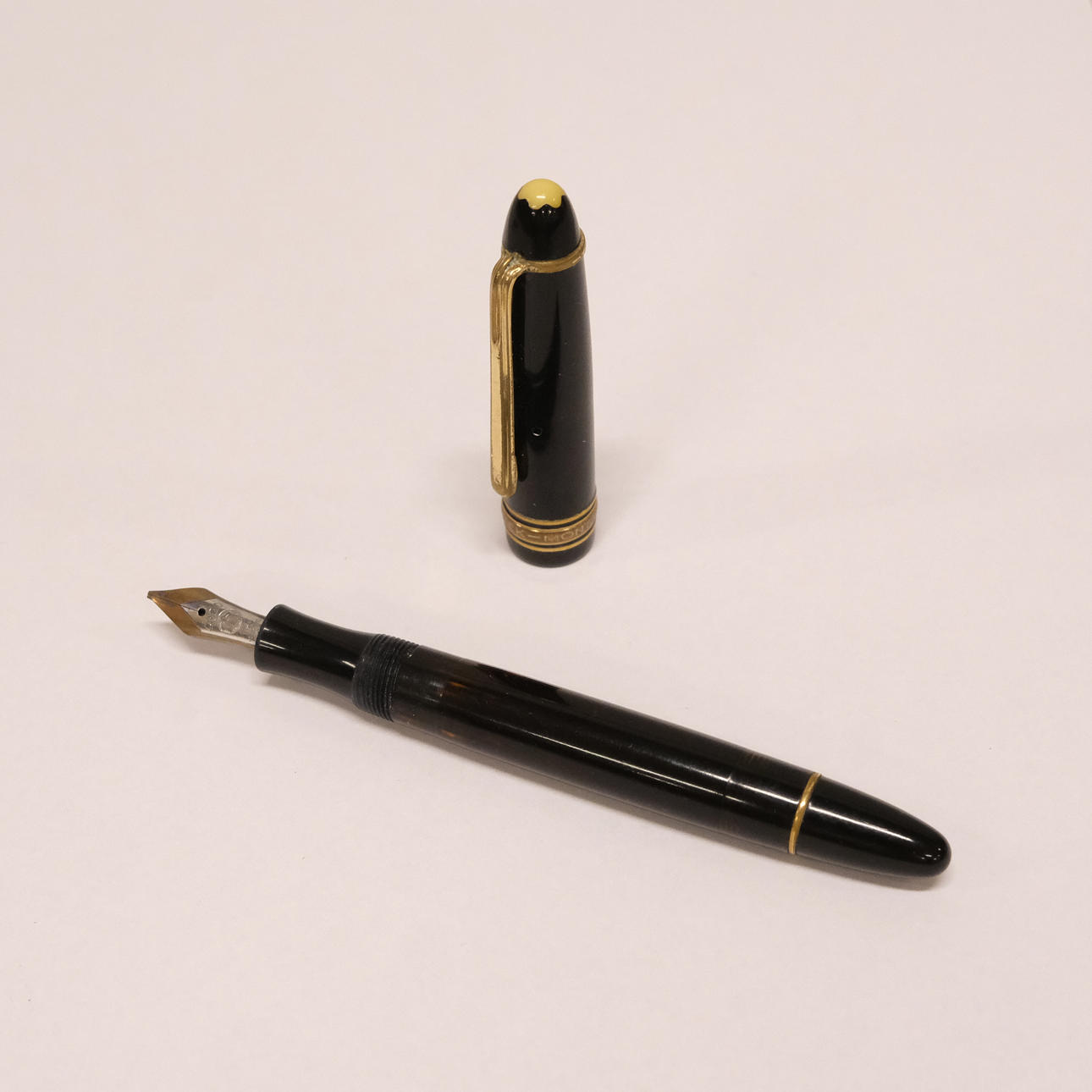 RESERVOARPENNA. MONTBLANC. MEISTERSTUCK.