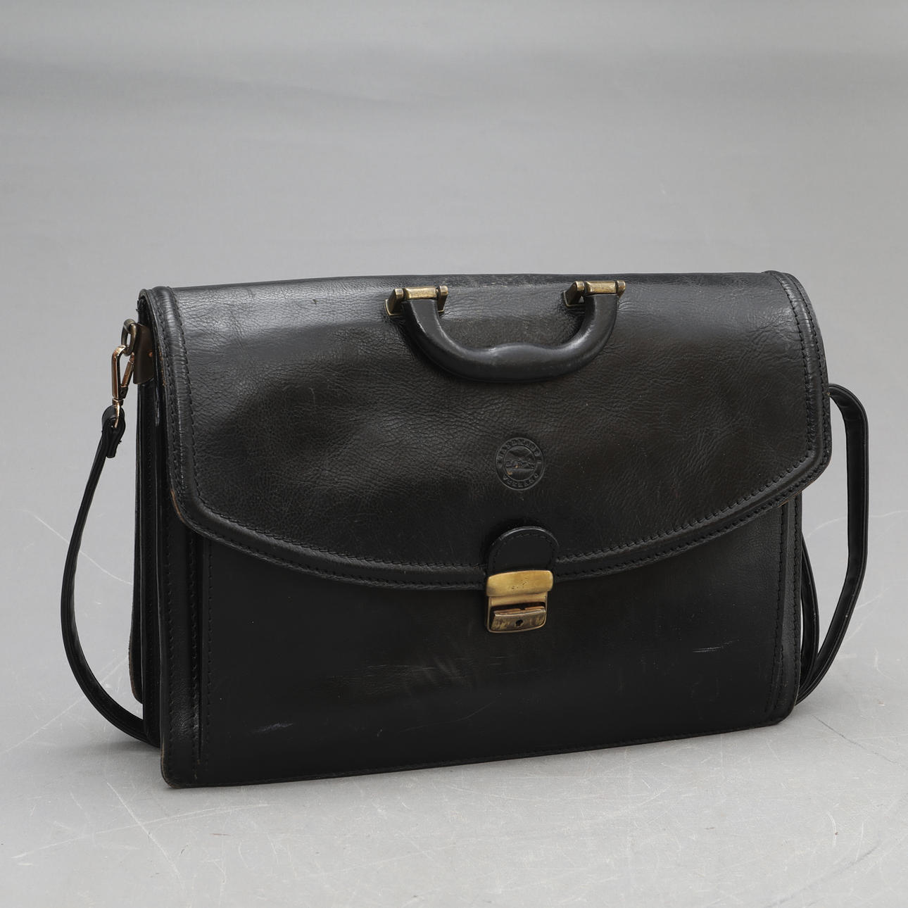 LEATHER BAG, Vezano, Italy.