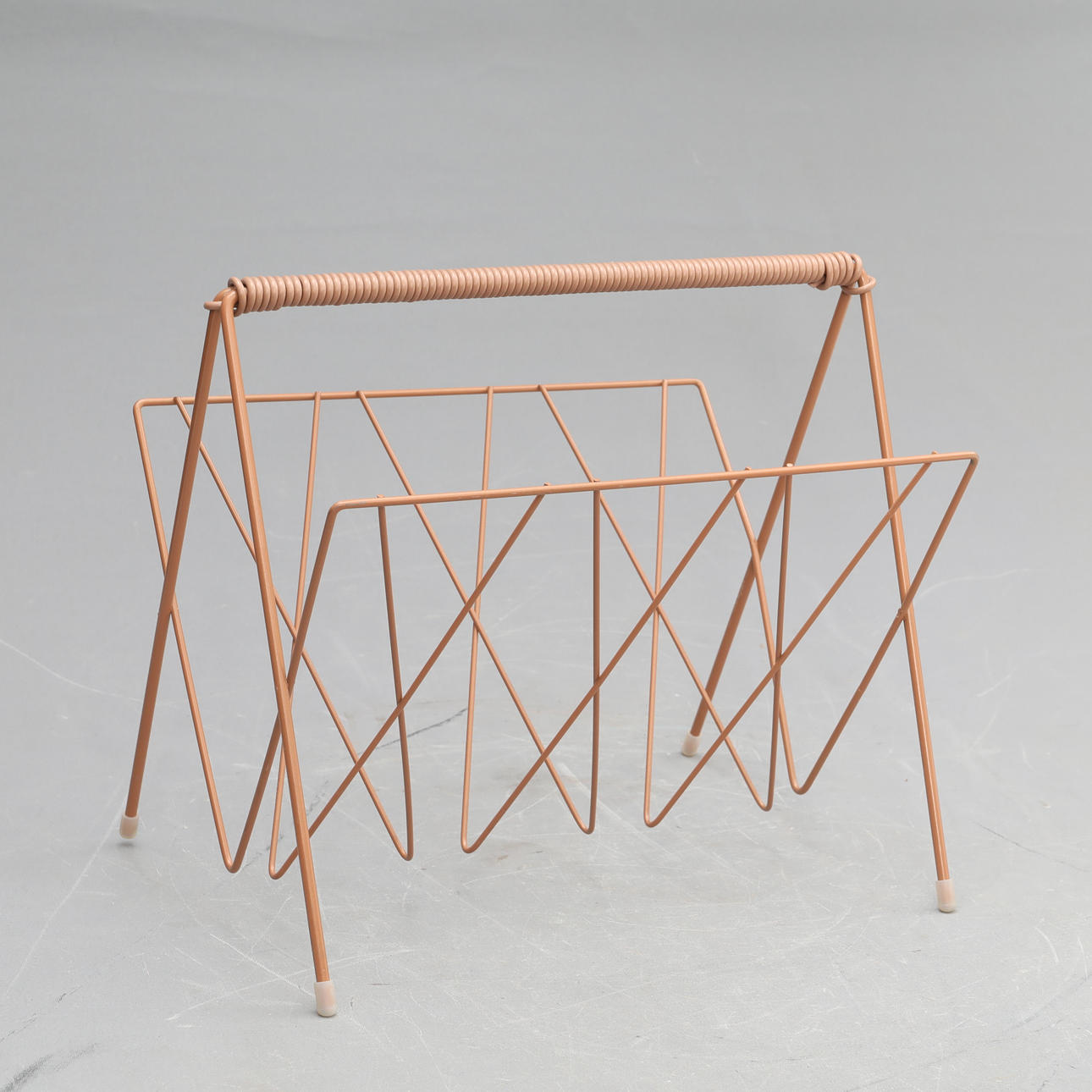 MAGAZINE RACK, metal.