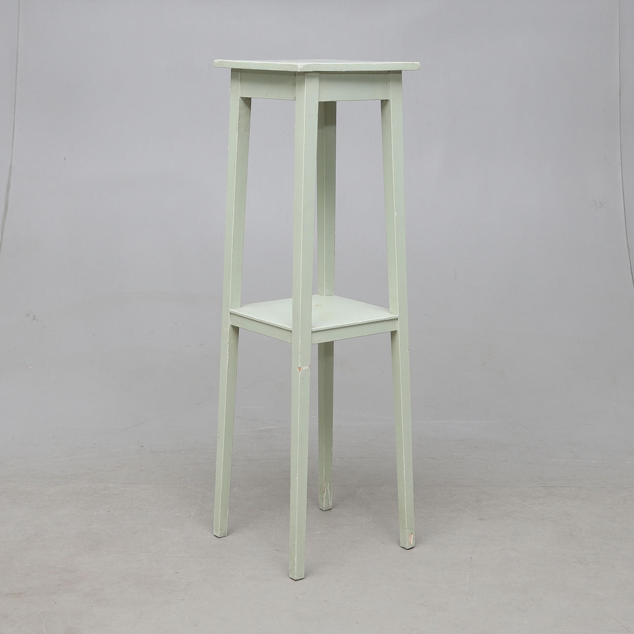 PIEDESTAL, målad, 1900-talets början.